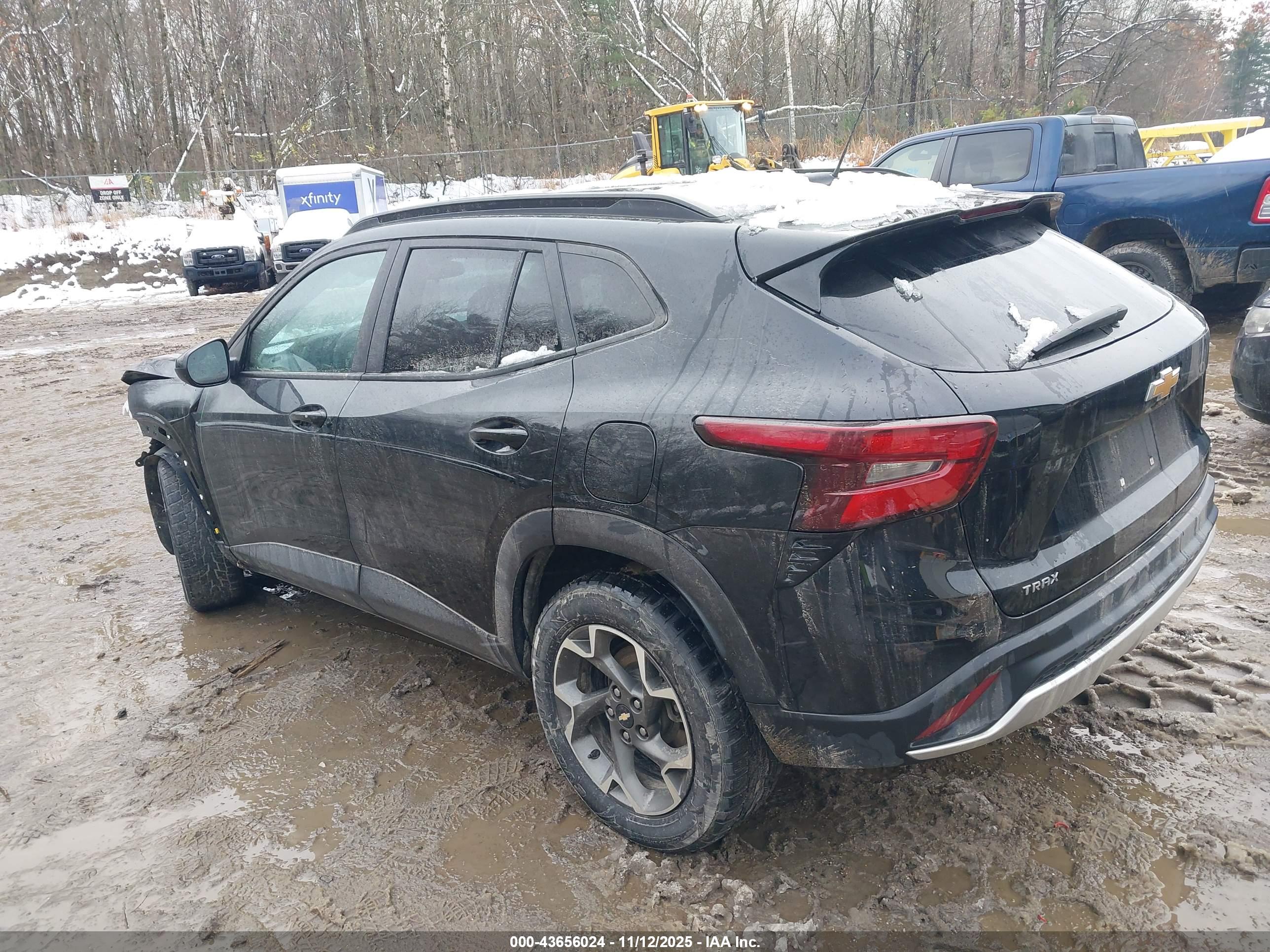 CHEVROLET TRAX image 3