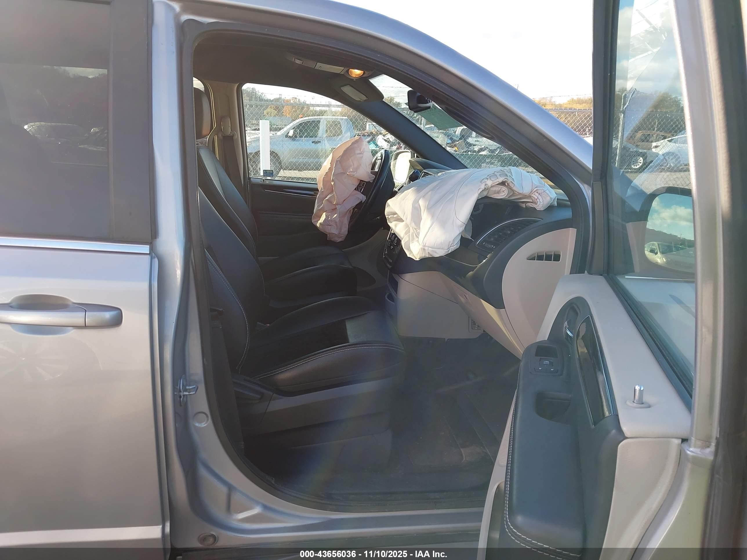 DODGE GRAND image 5