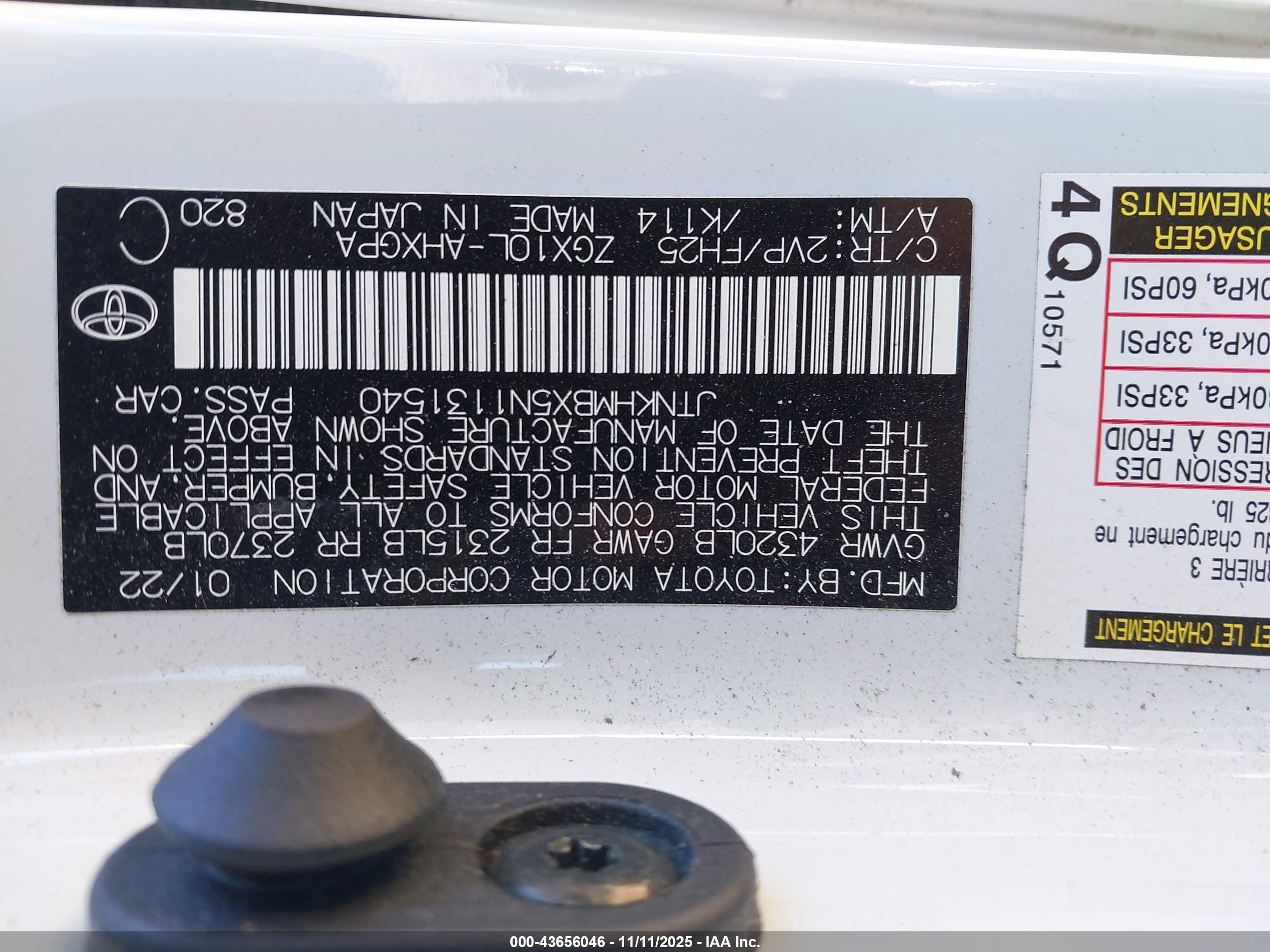 TOYOTA C-HR image 9