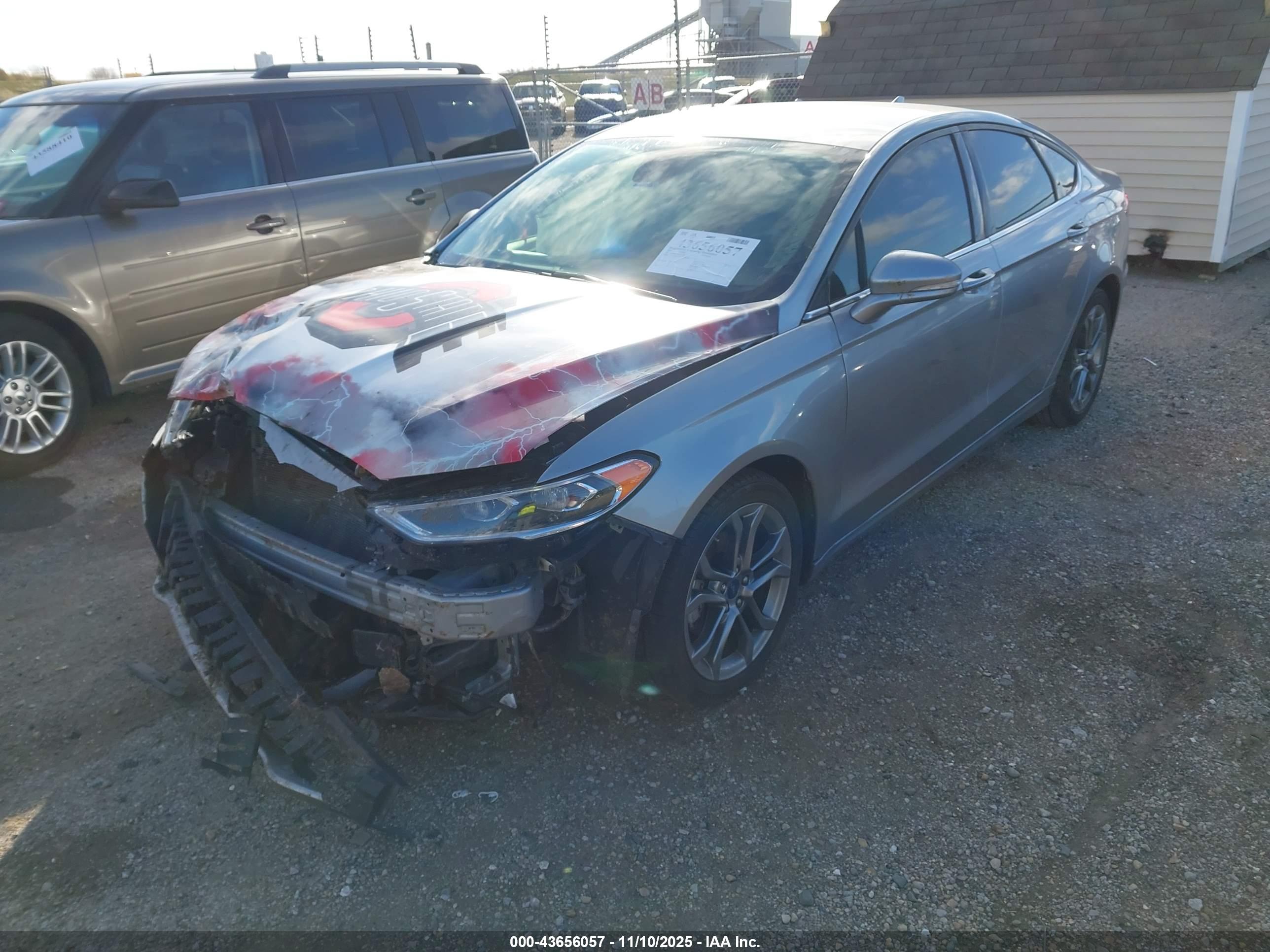 FORD FUSION image 2