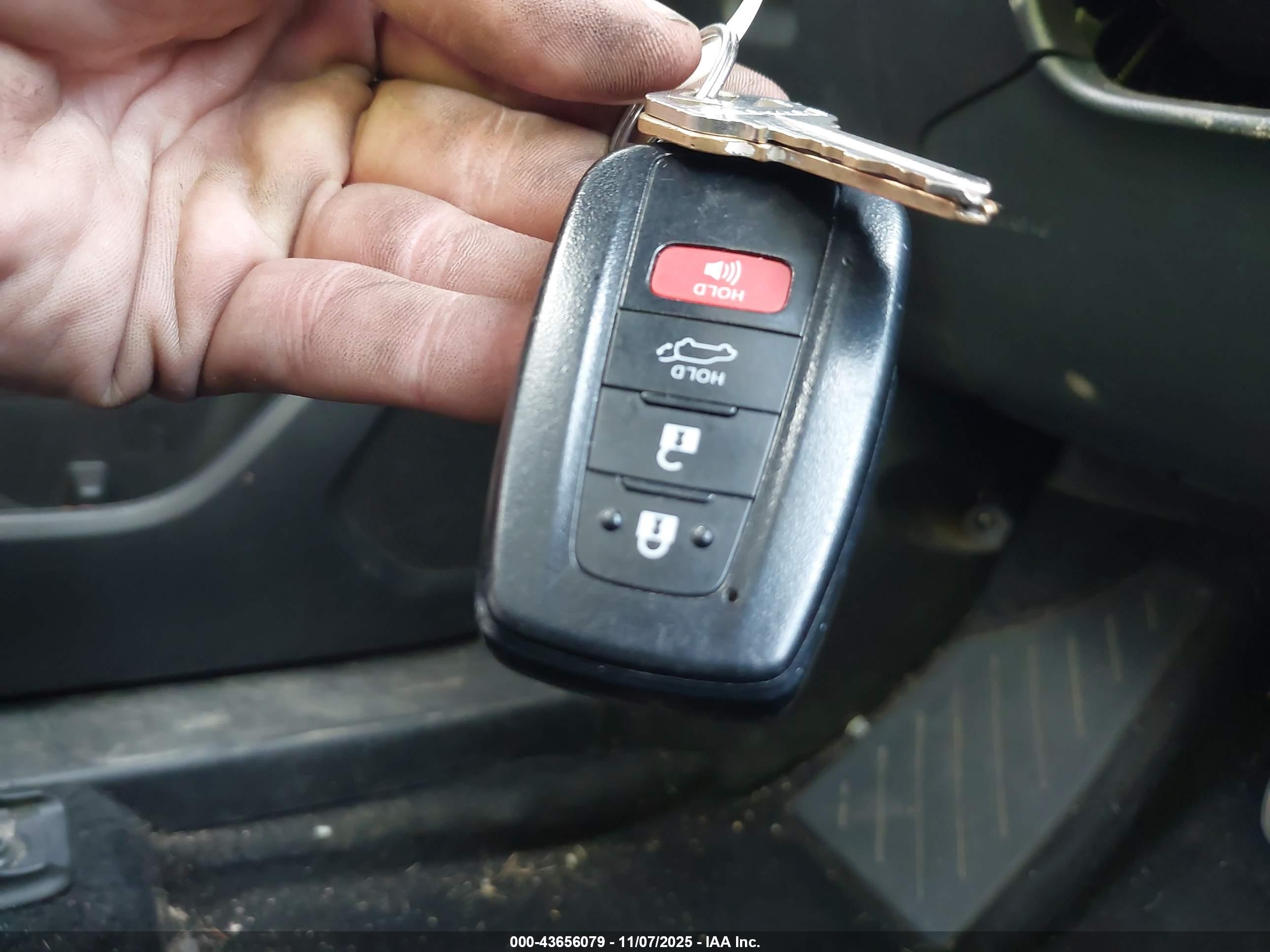 TOYOTA HIGHLANDER image 11