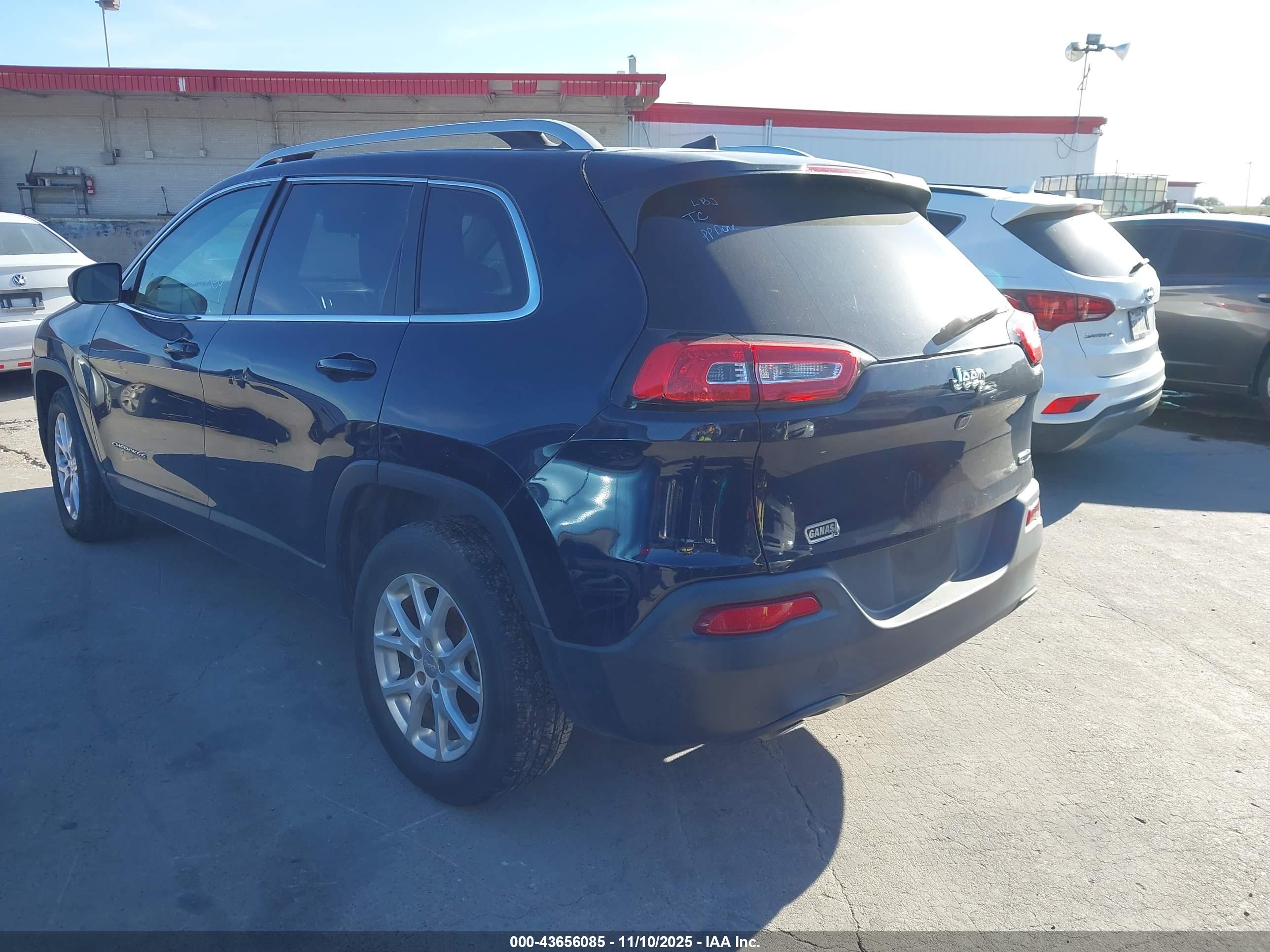 JEEP CHEROKEE image 3
