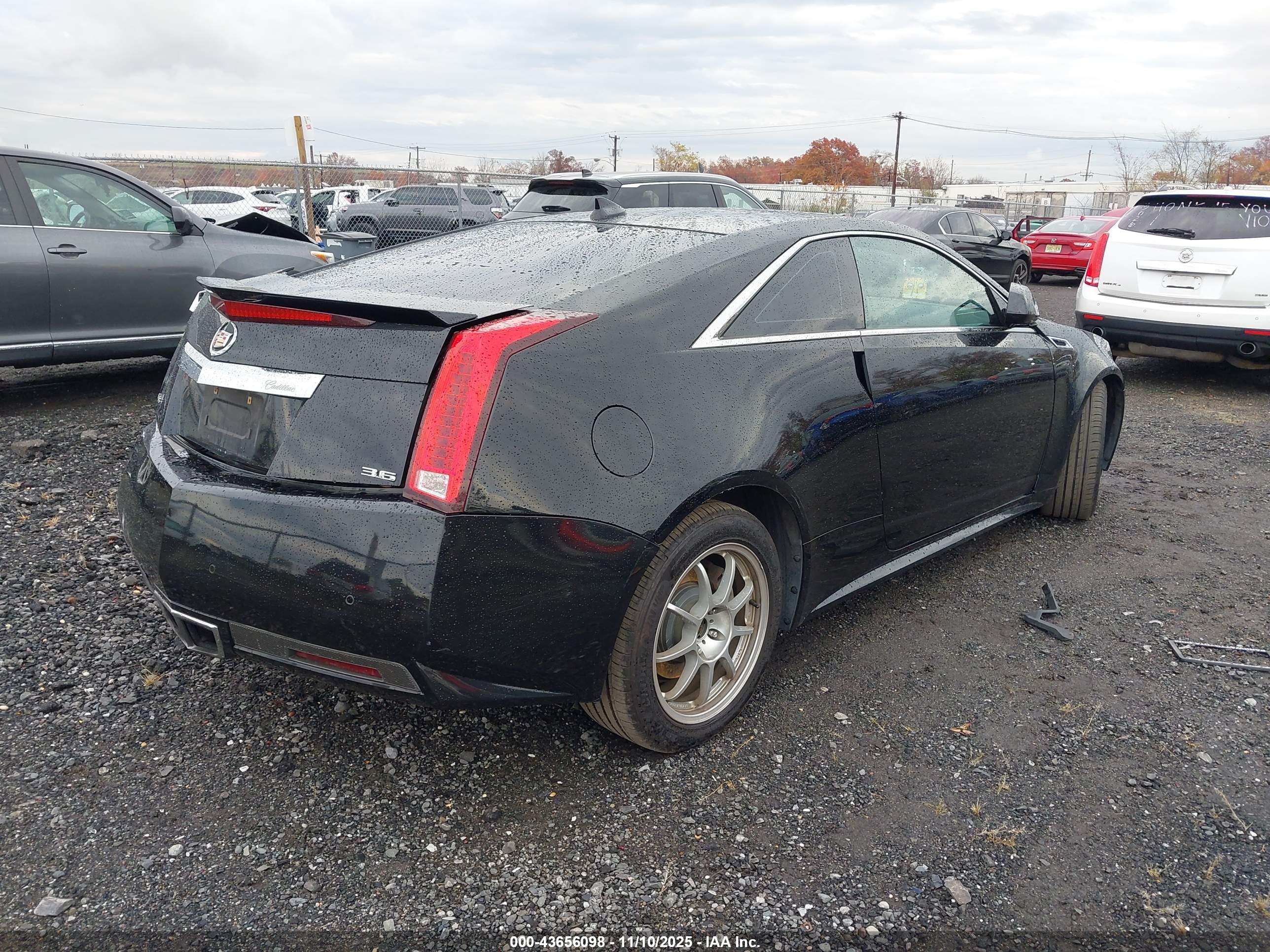 CADILLAC CTS image 4
