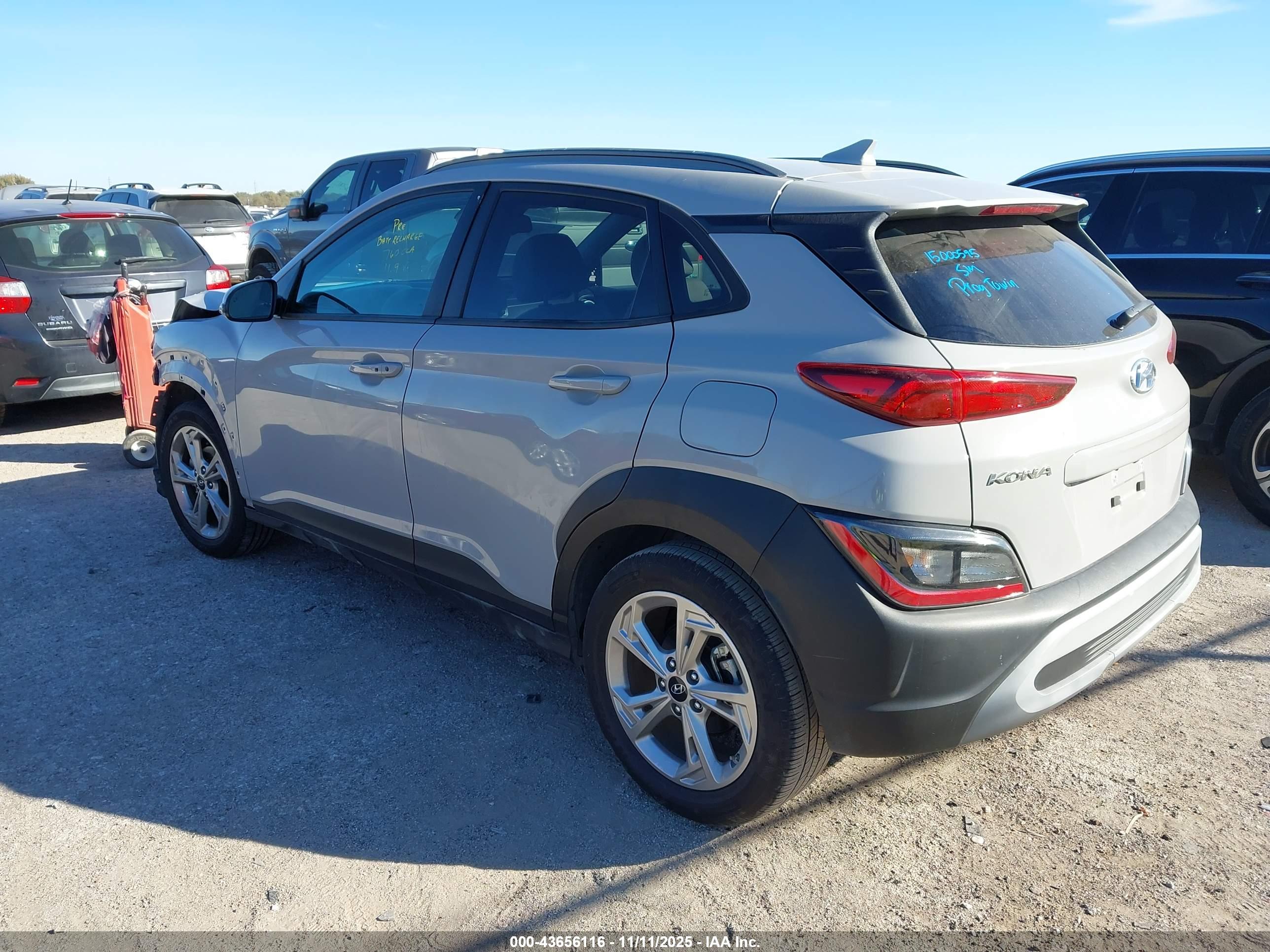 HYUNDAI KONA image 3