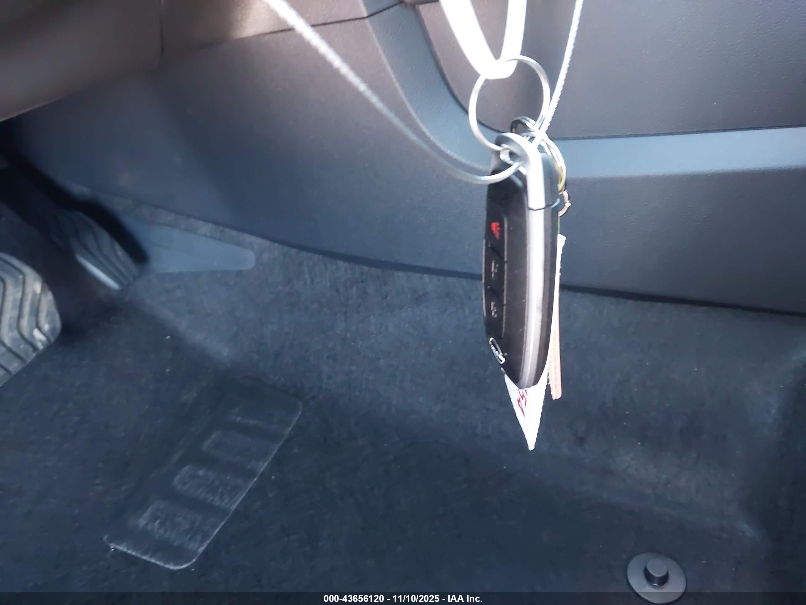 NISSAN KICKS image 11