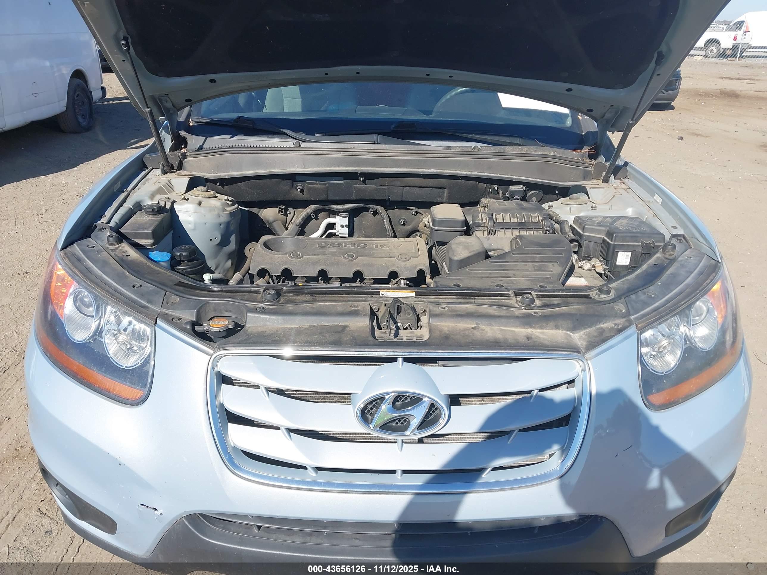 HYUNDAI SANTA image 10