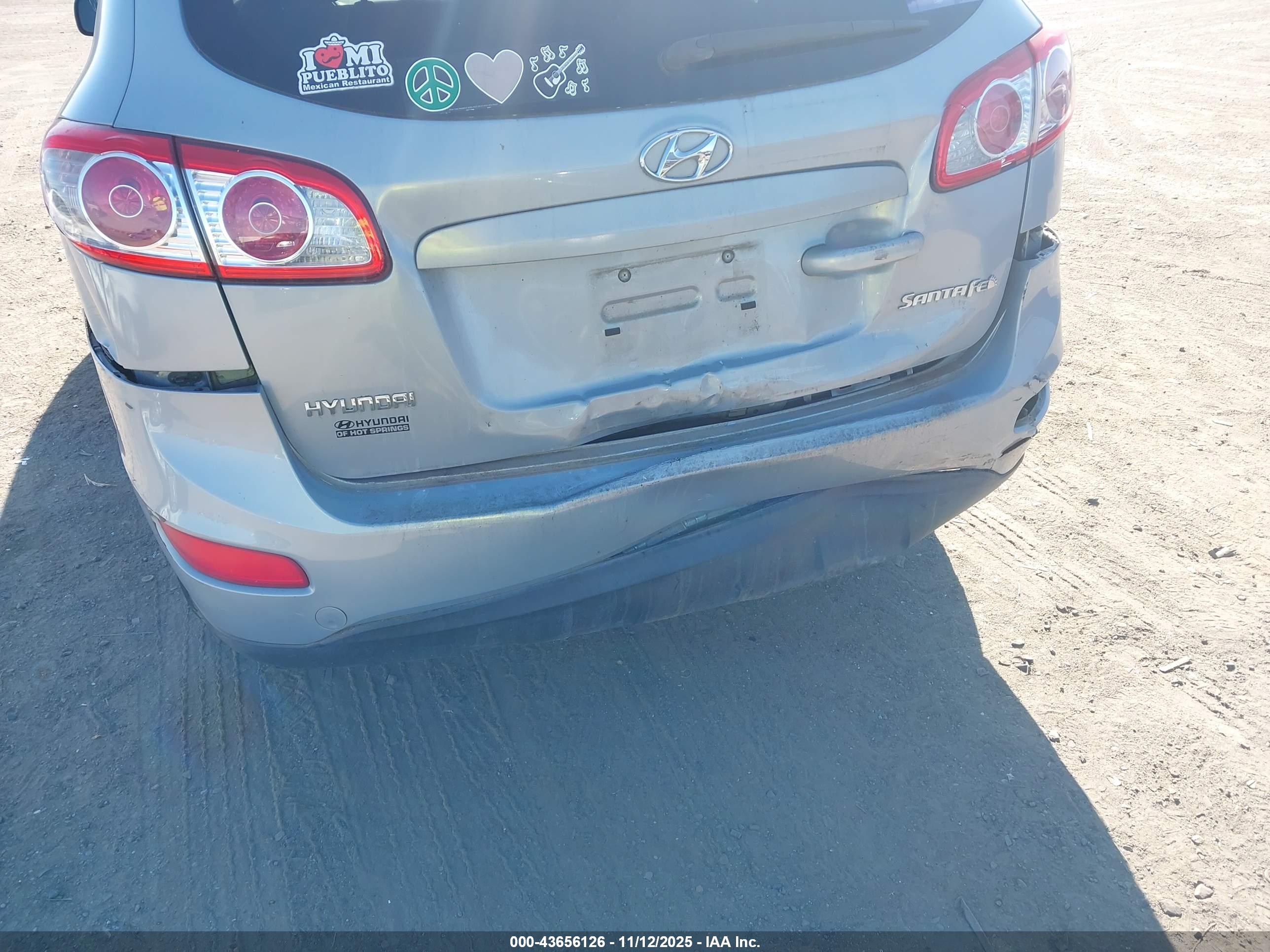 HYUNDAI SANTA image 6