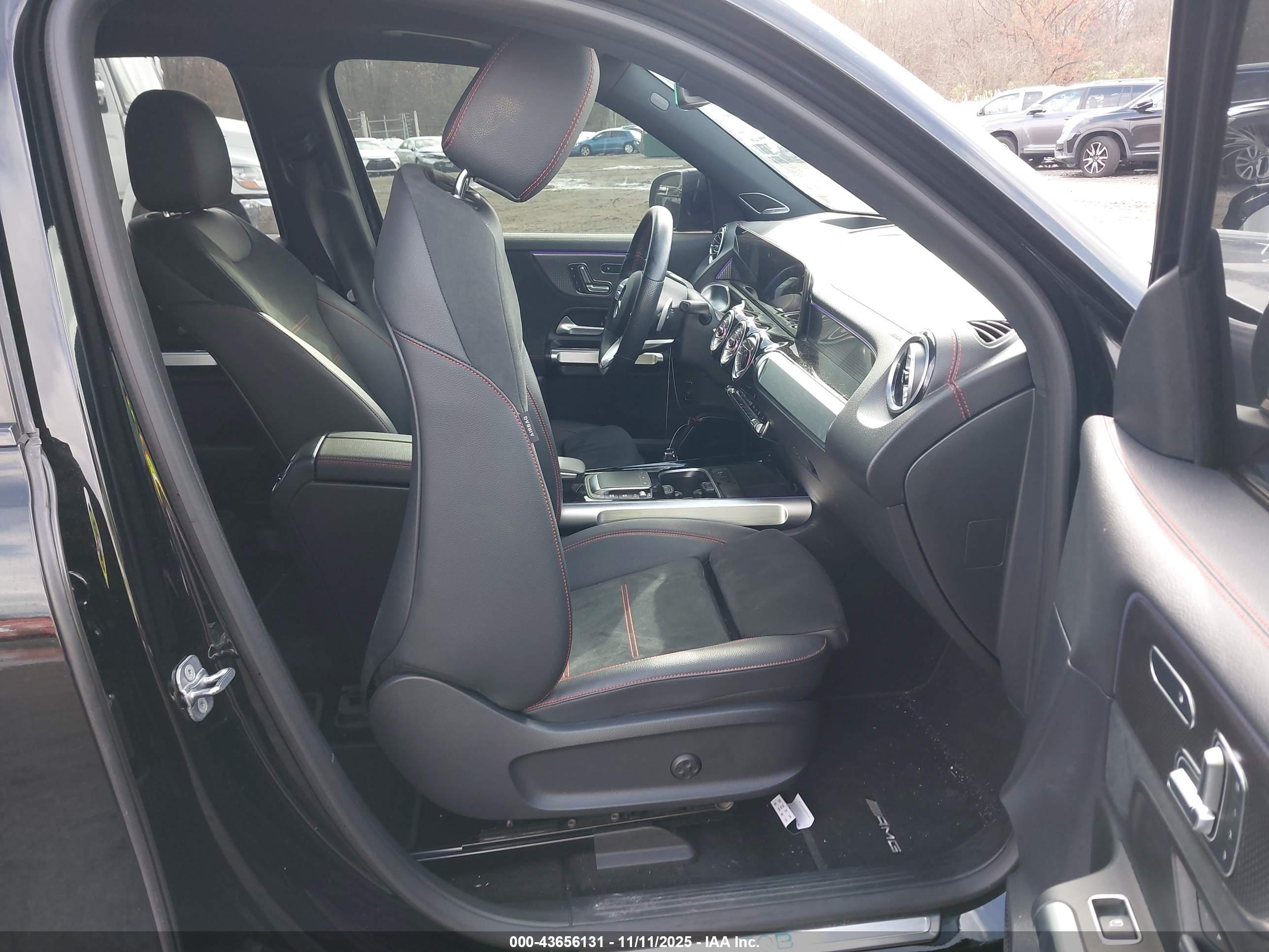 MERCEDES-BENZ EQB image 5