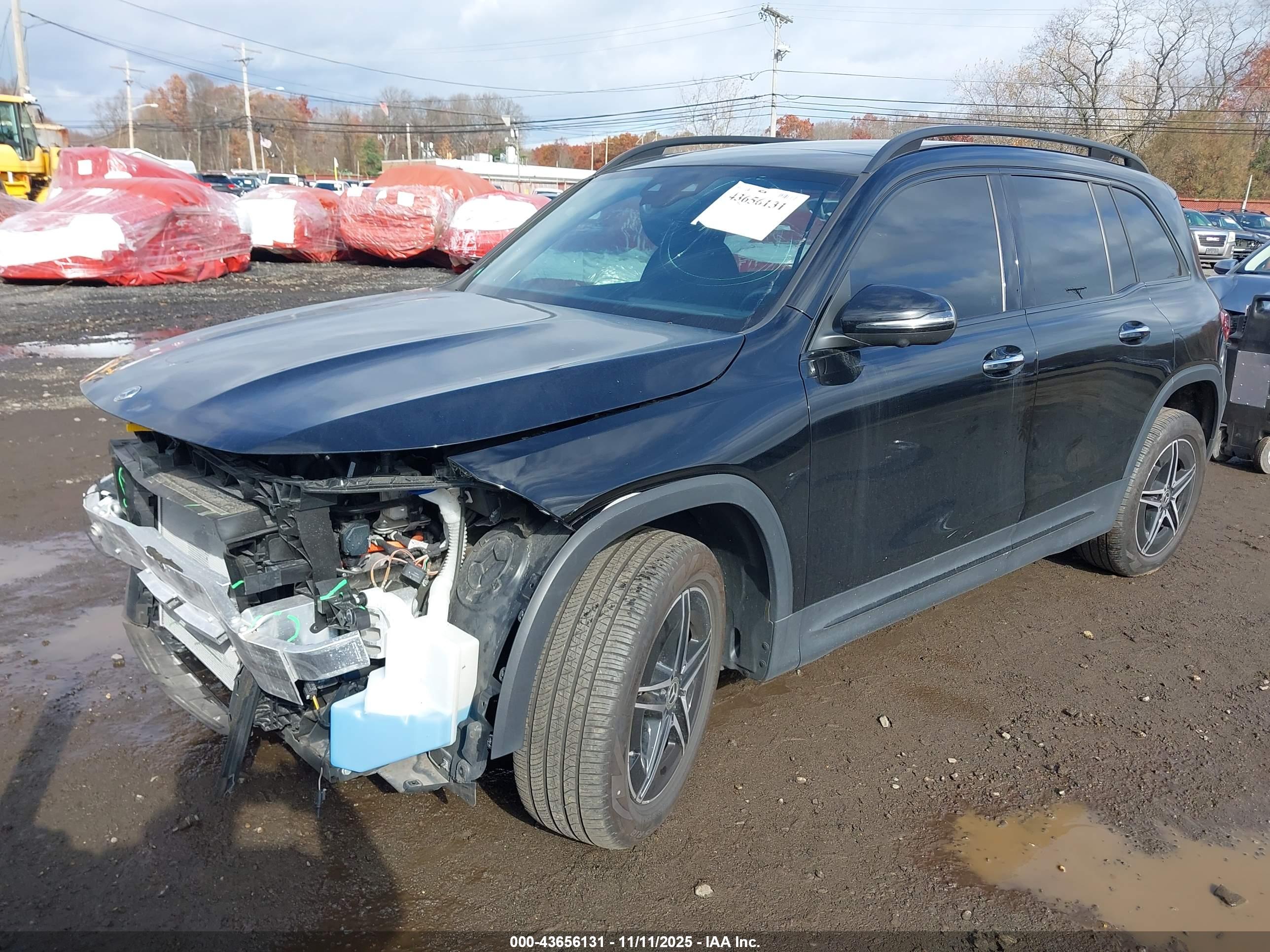 MERCEDES-BENZ EQB image 6