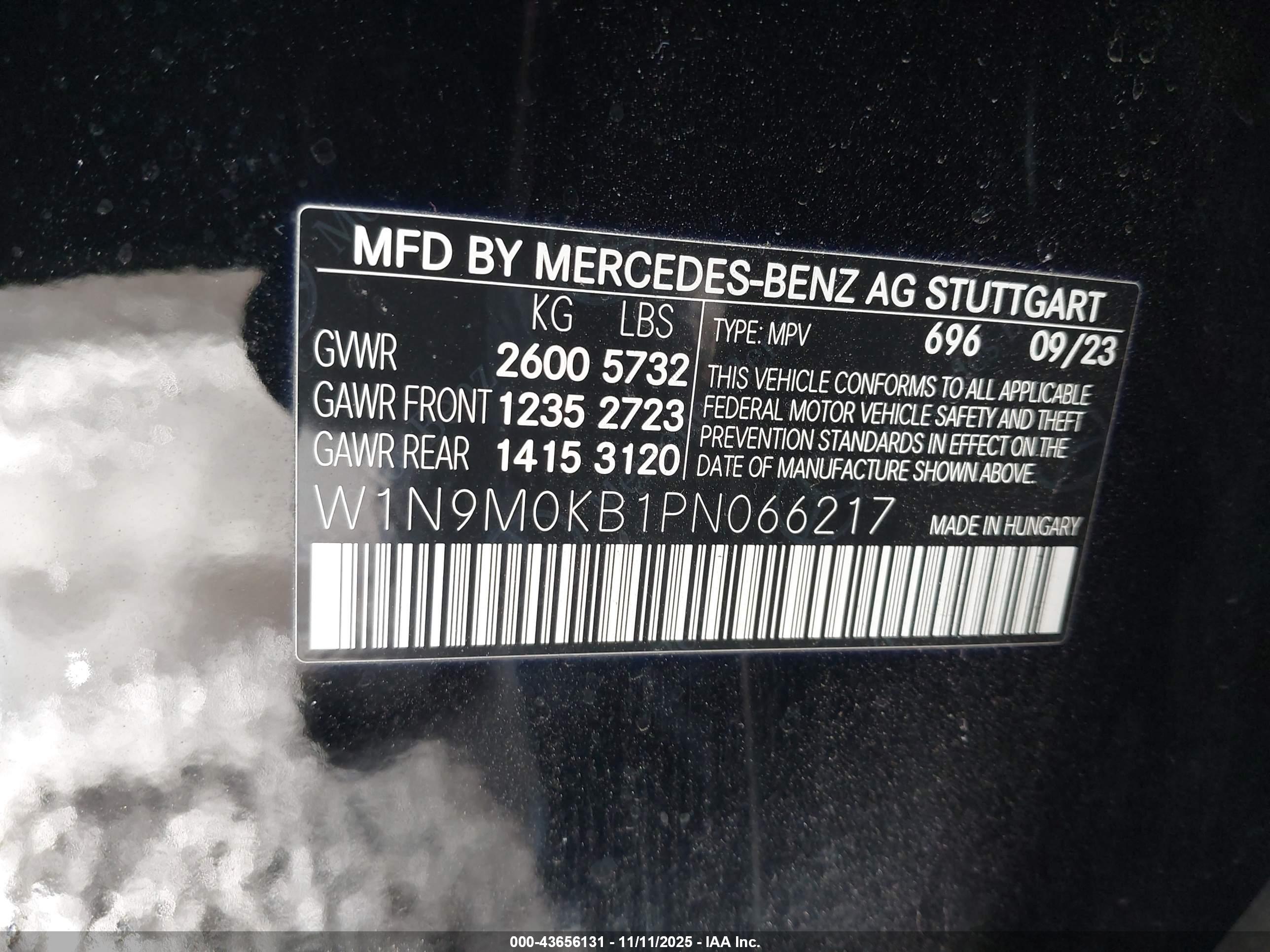 MERCEDES-BENZ EQB image 9