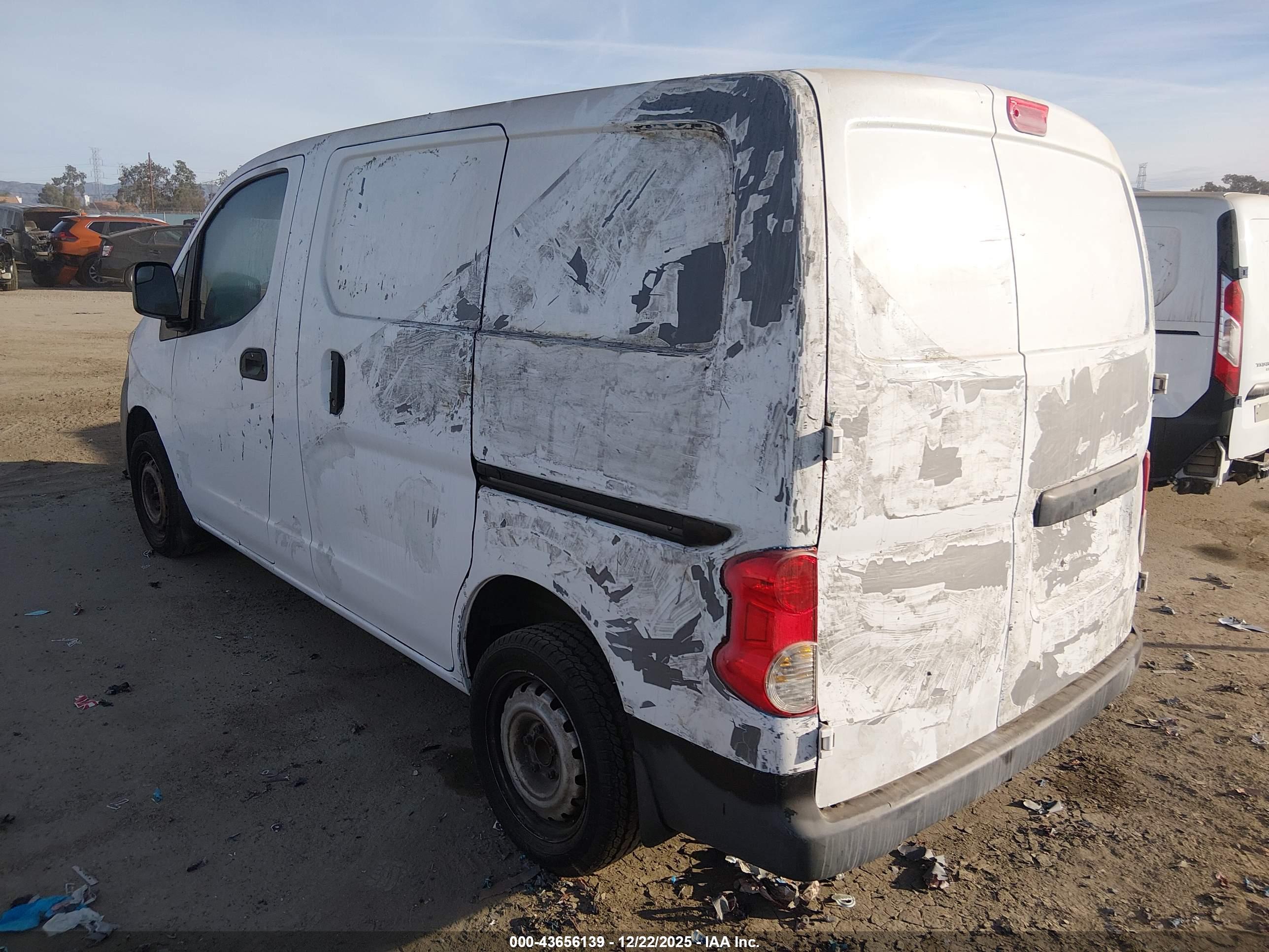 NISSAN NV200 image 3