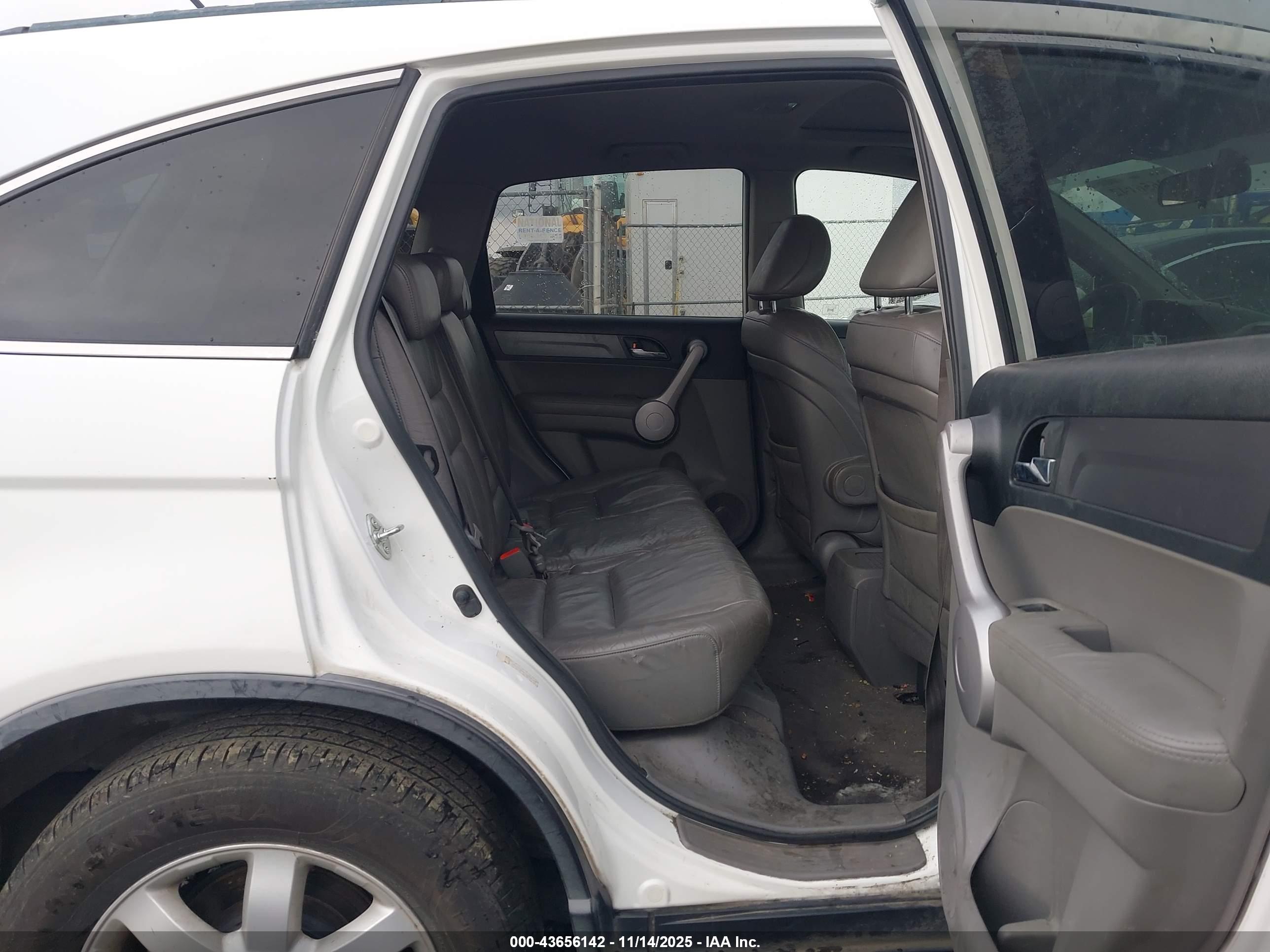 HONDA CR-V image 8