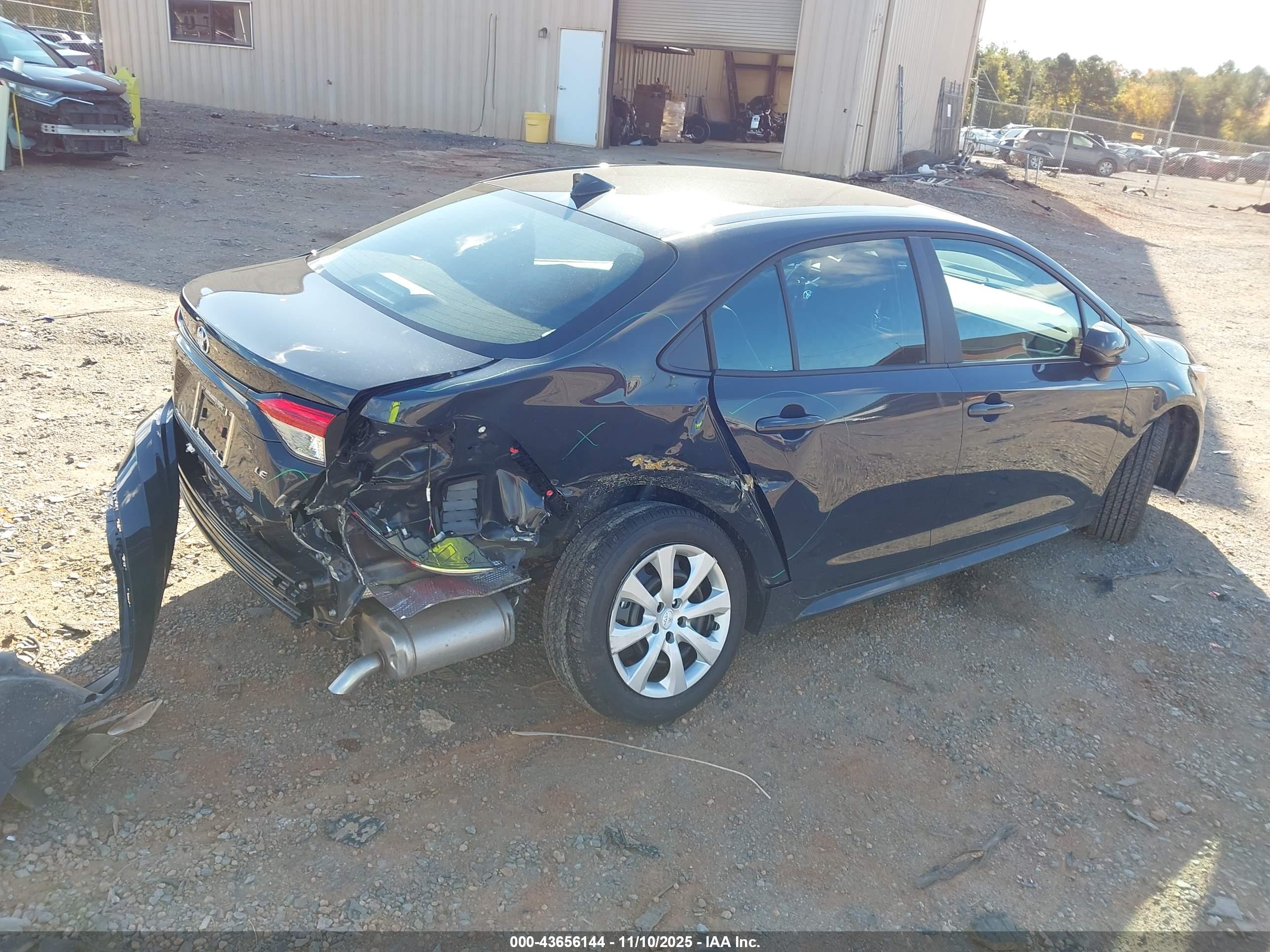 TOYOTA COROLLA image 4