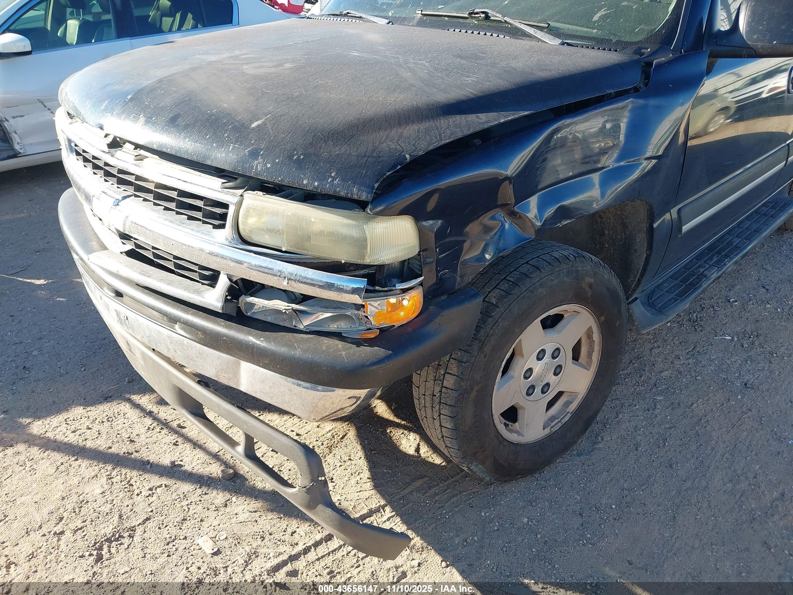 CHEVROLET TAHOE image 6