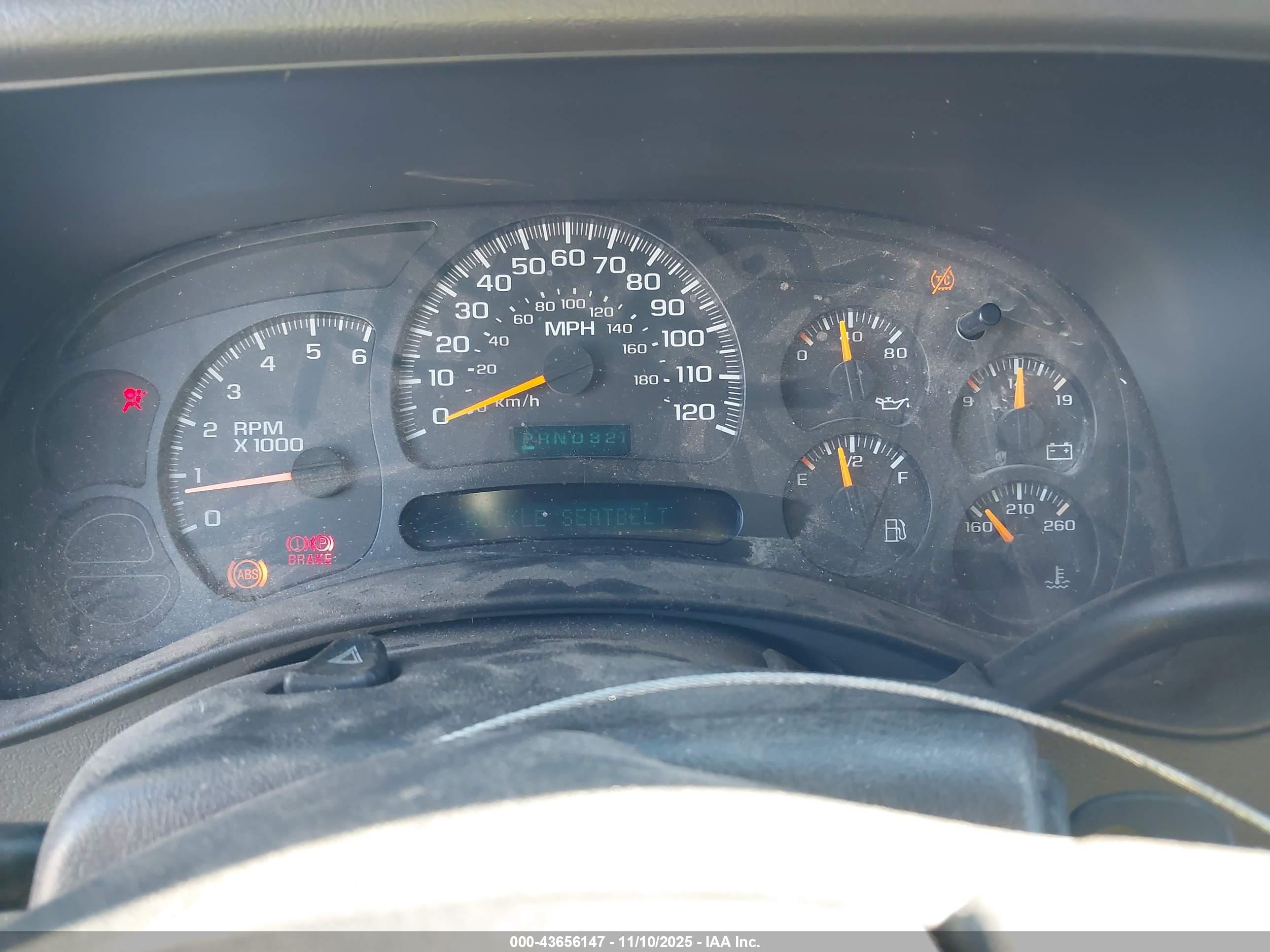 CHEVROLET TAHOE image 7