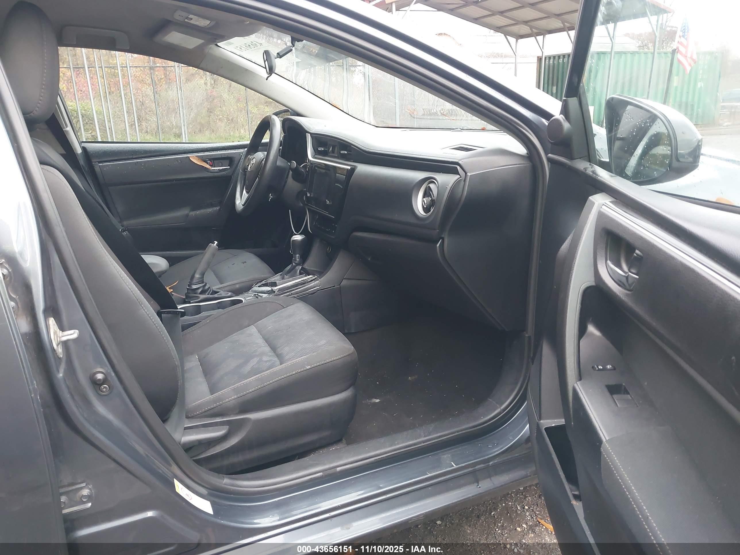 TOYOTA COROLLA image 5