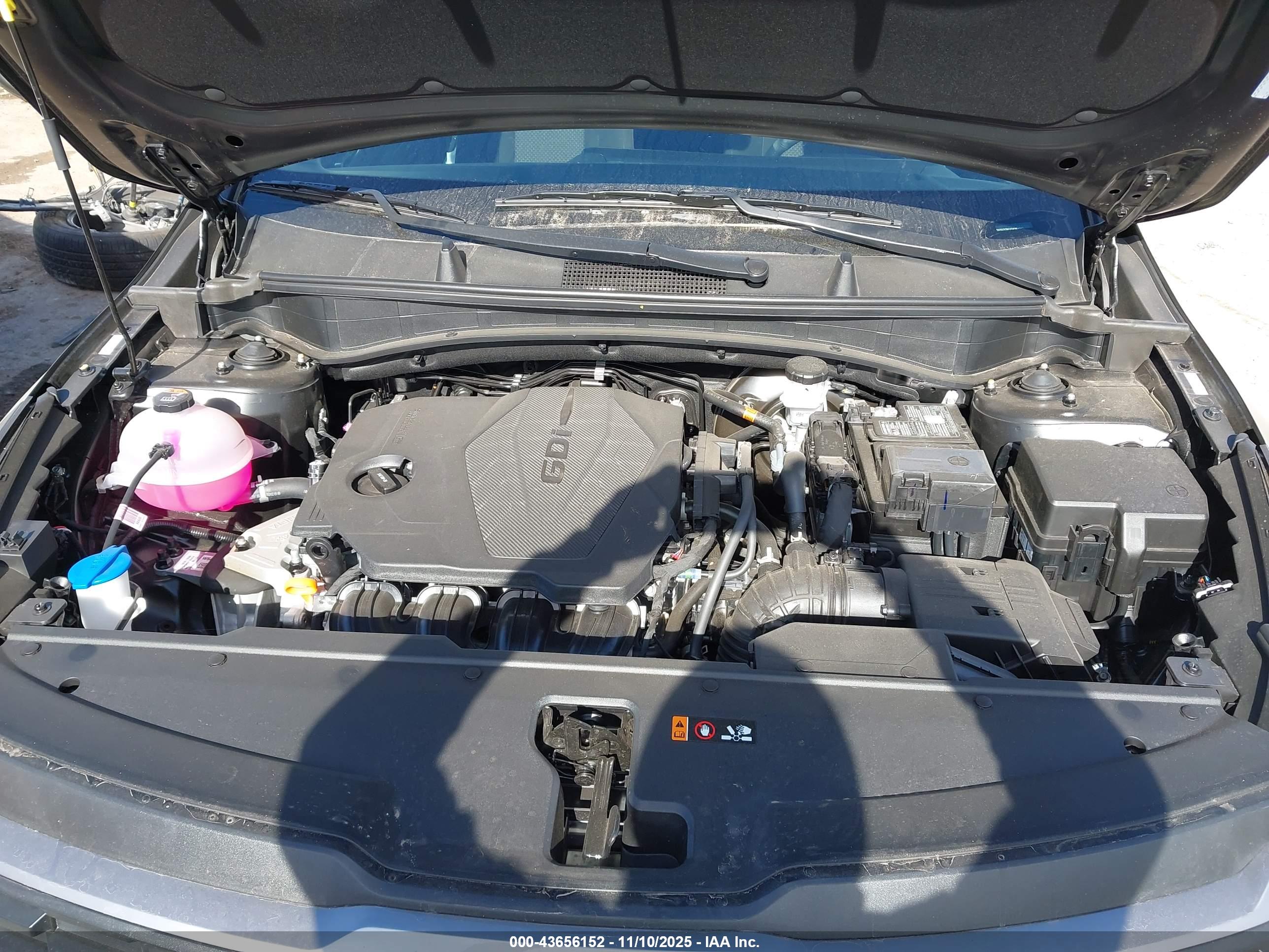 KIA SPORTAGE image 10