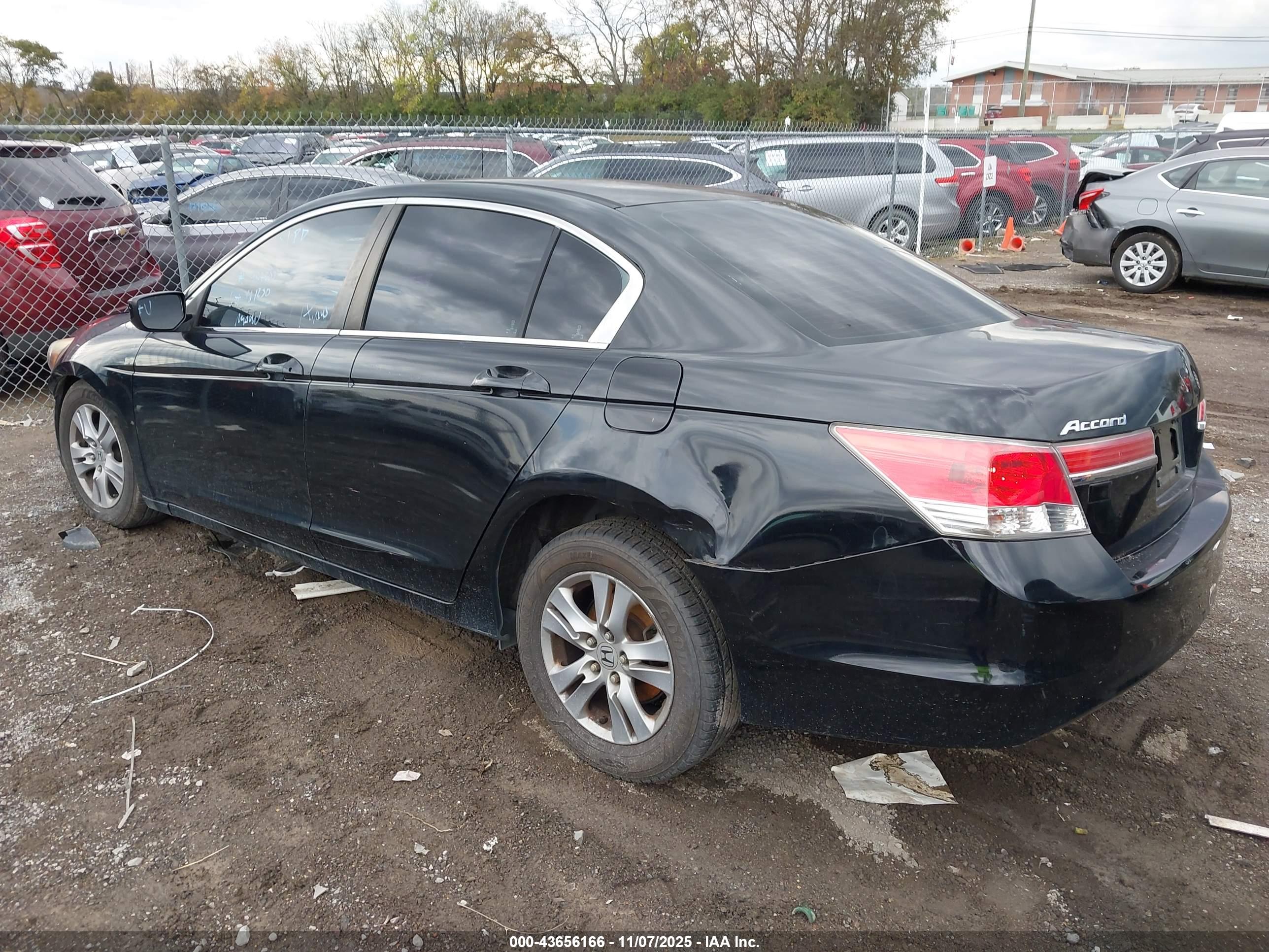 HONDA ACCORD image 3