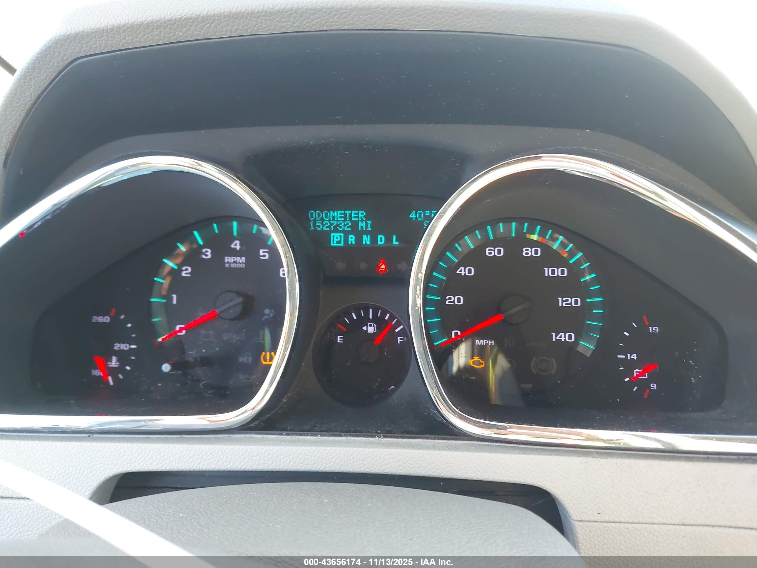 CHEVROLET TRAVERSE image 7