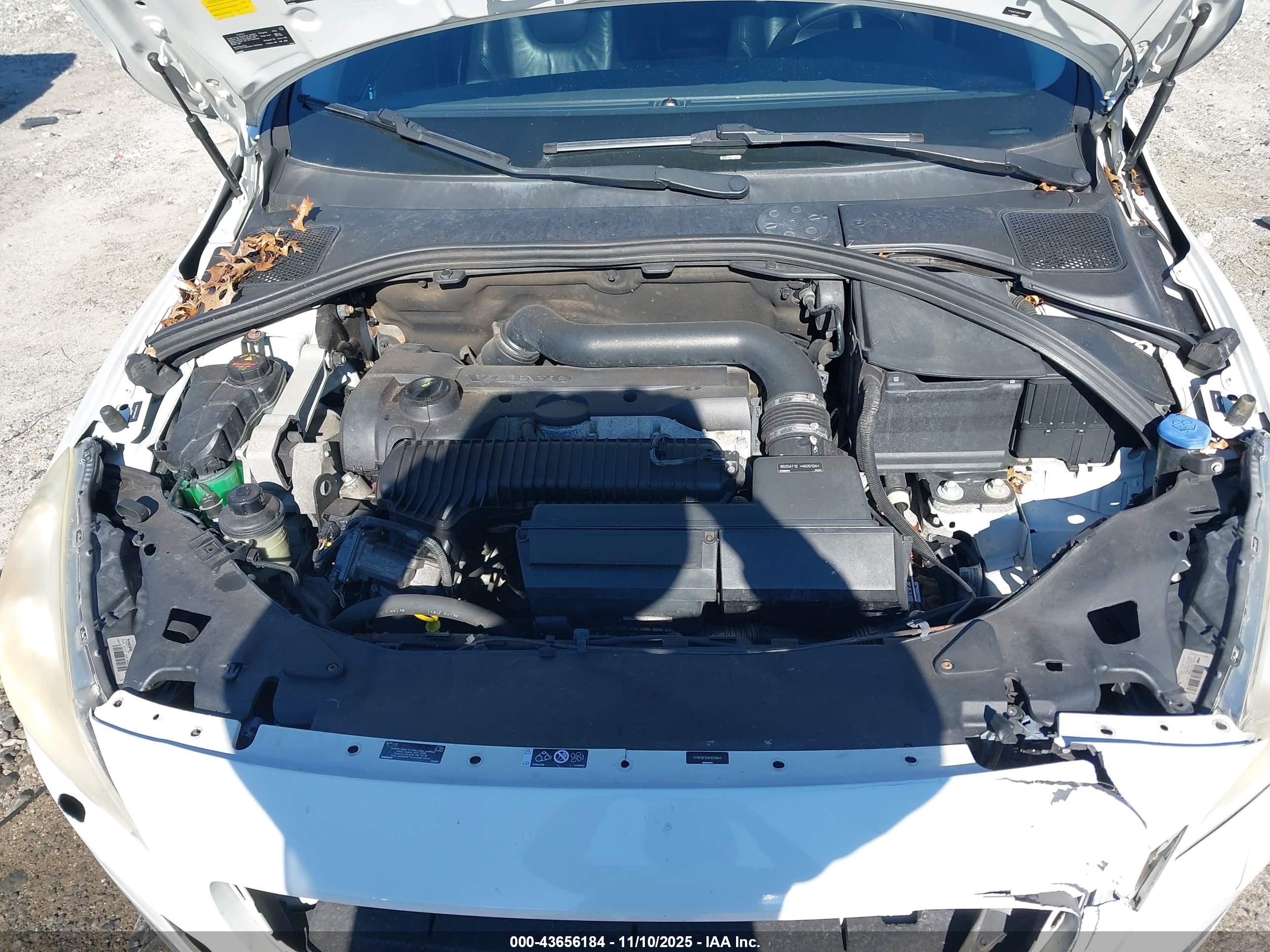 VOLVO S60 image 10
