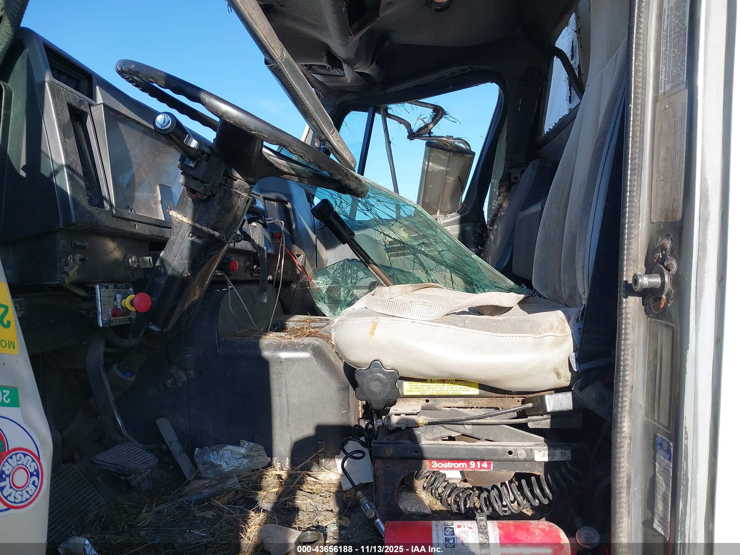 INTERNATIONAL 8000 image 7