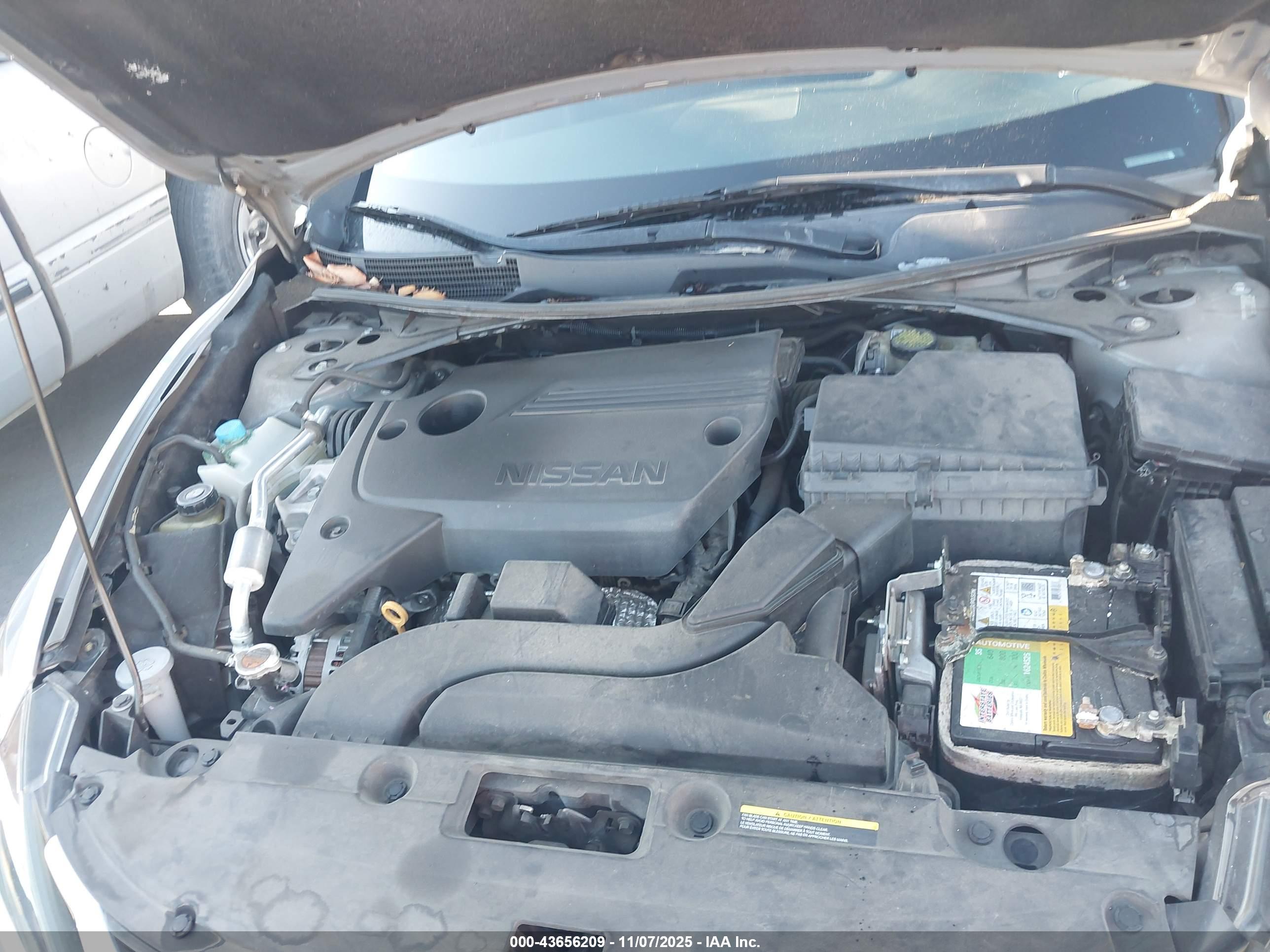 NISSAN ALTIMA image 10