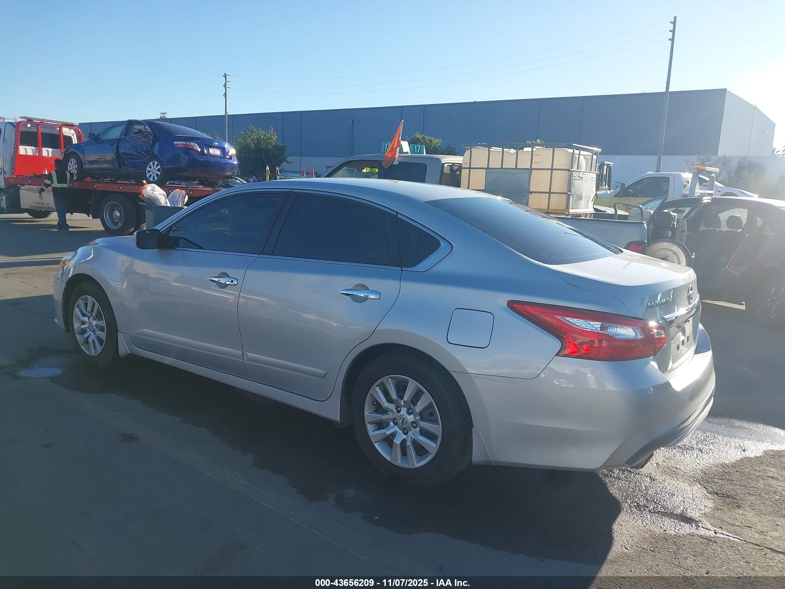 NISSAN ALTIMA image 3