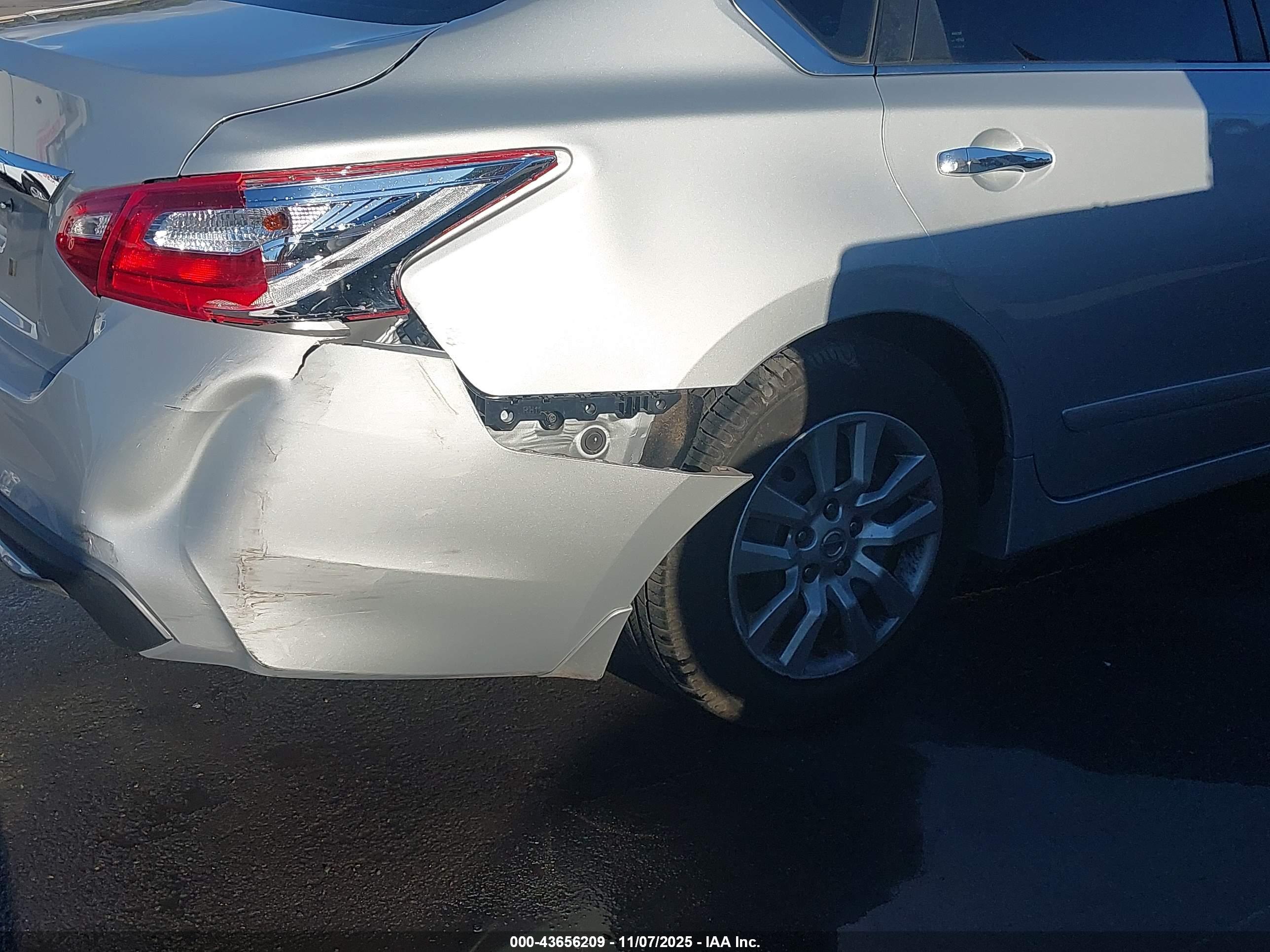 NISSAN ALTIMA image 6