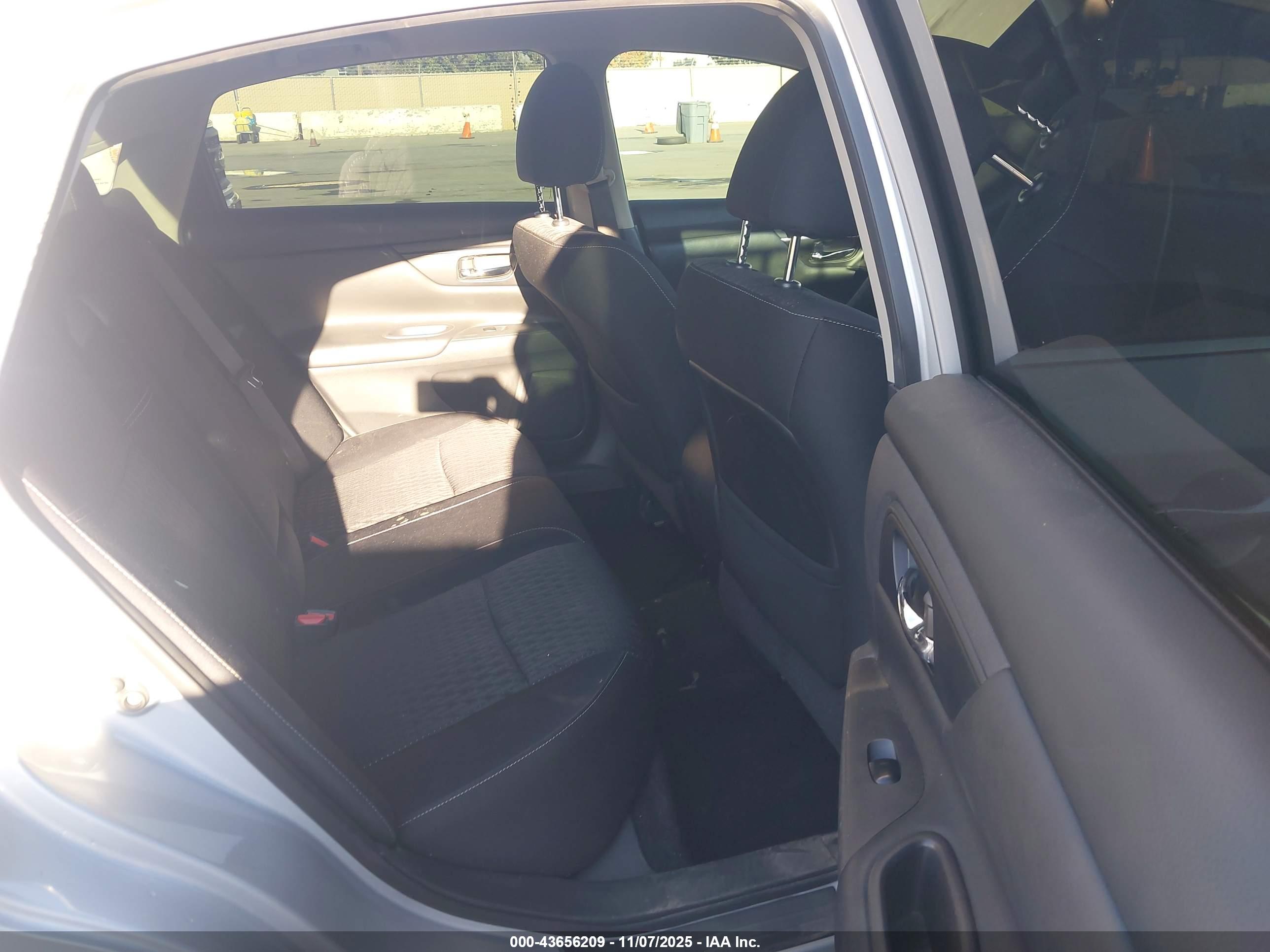 NISSAN ALTIMA image 8