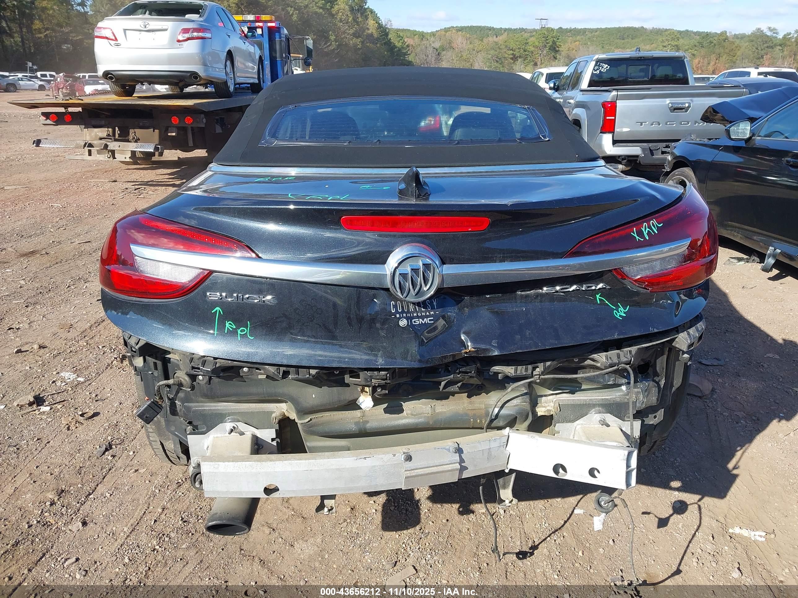 BUICK CASCADA image 6
