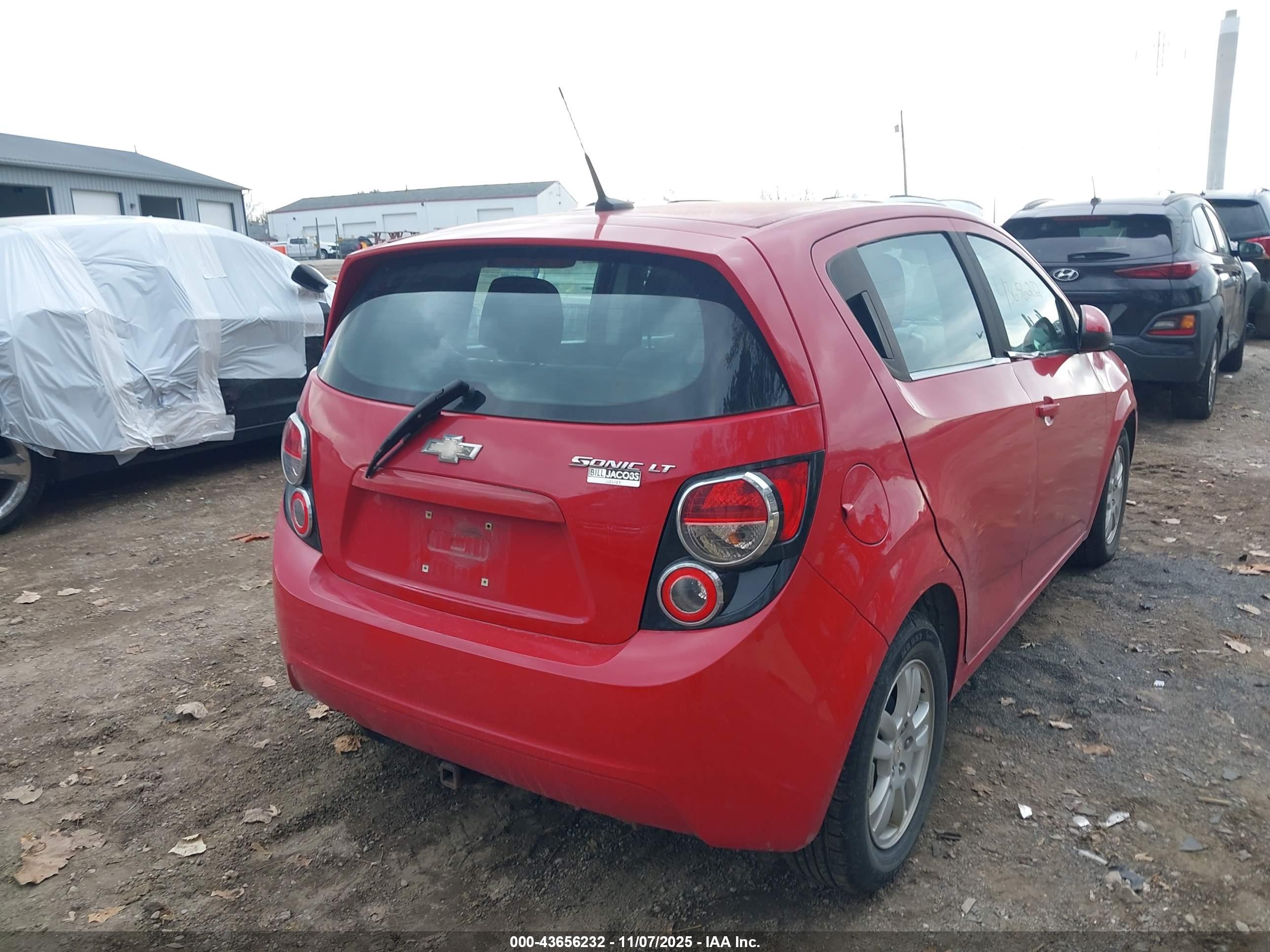 CHEVROLET SONIC image 4