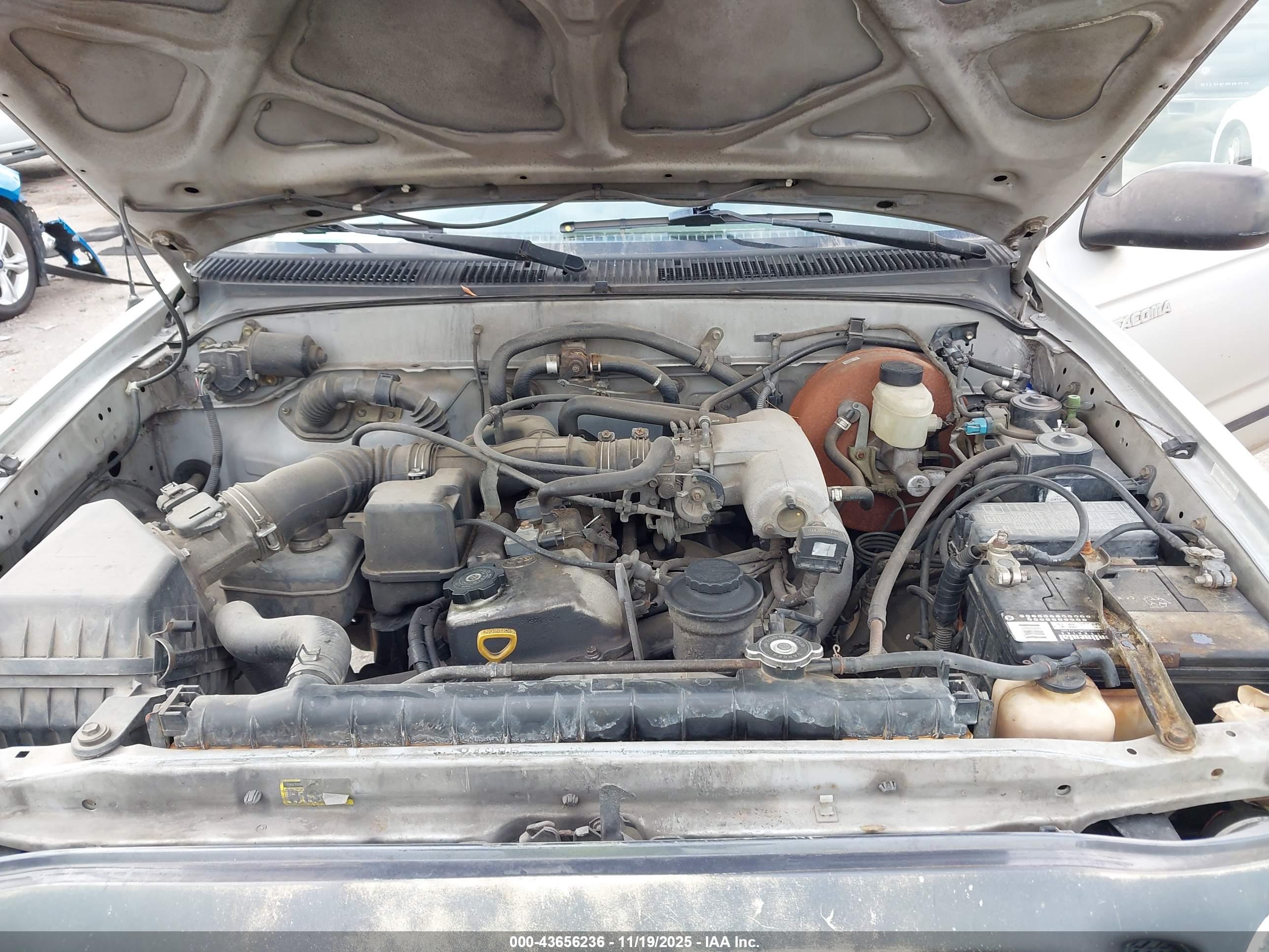TOYOTA TACOMA image 10