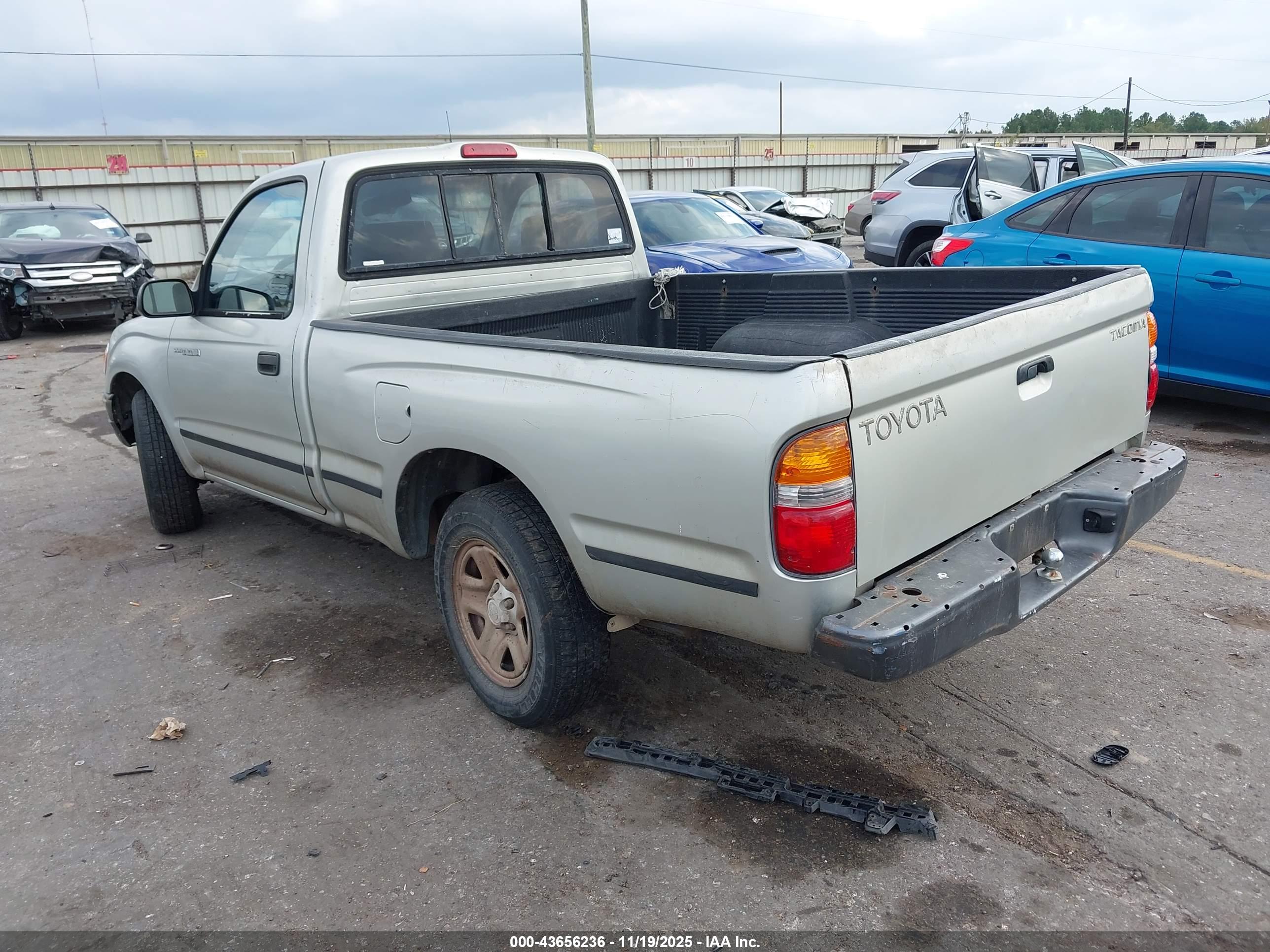 TOYOTA TACOMA image 3