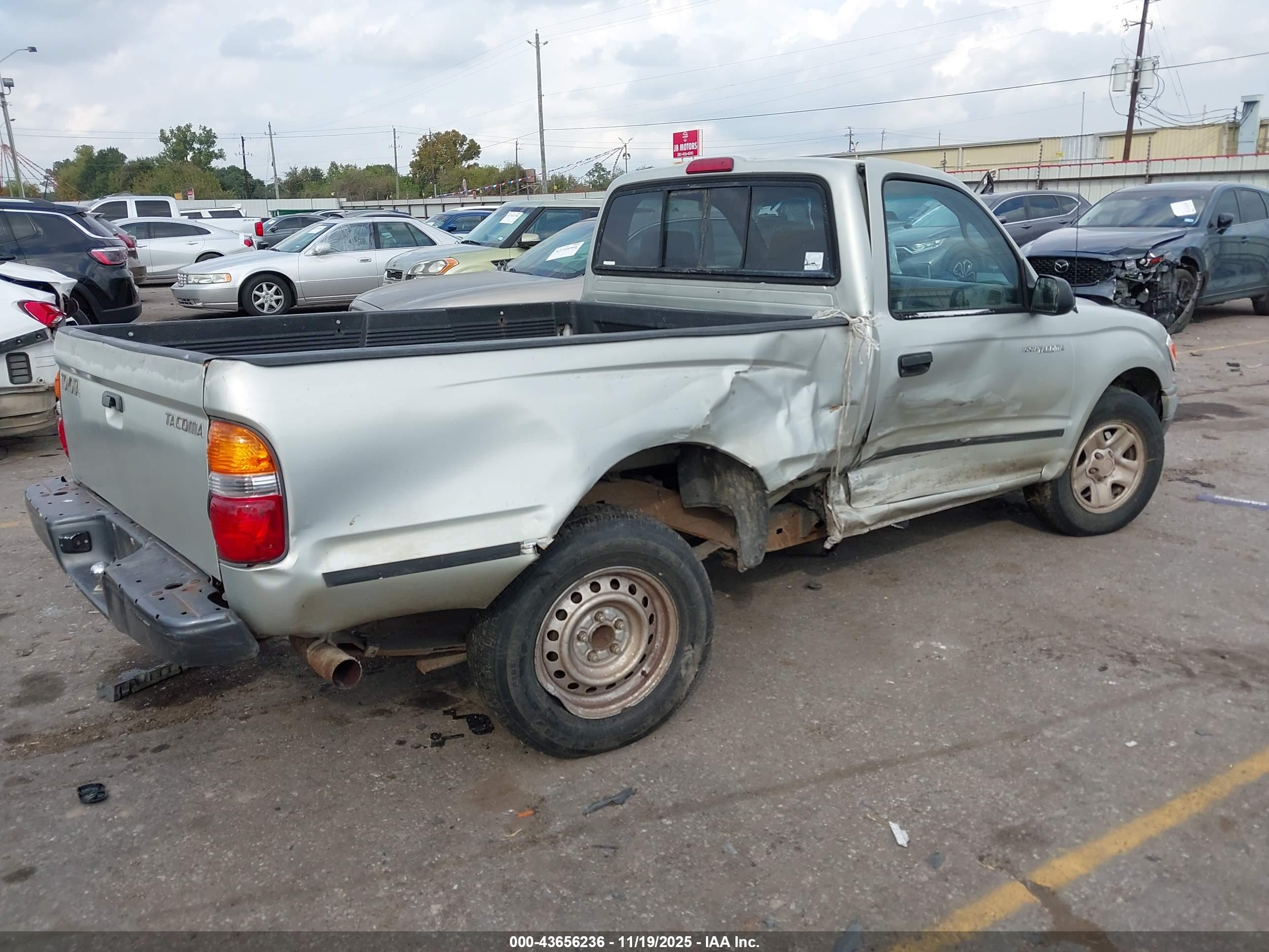TOYOTA TACOMA image 4