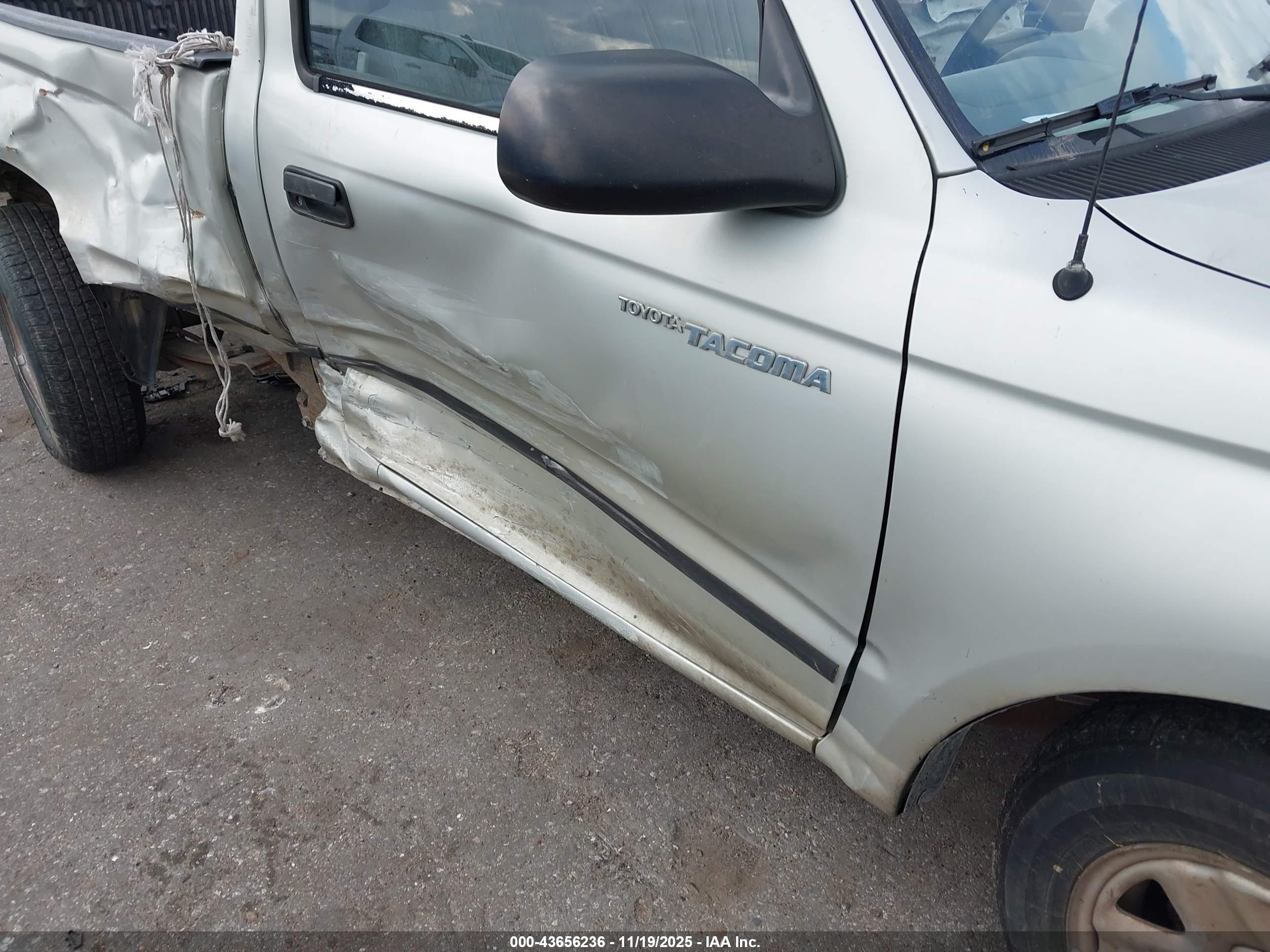TOYOTA TACOMA image 6