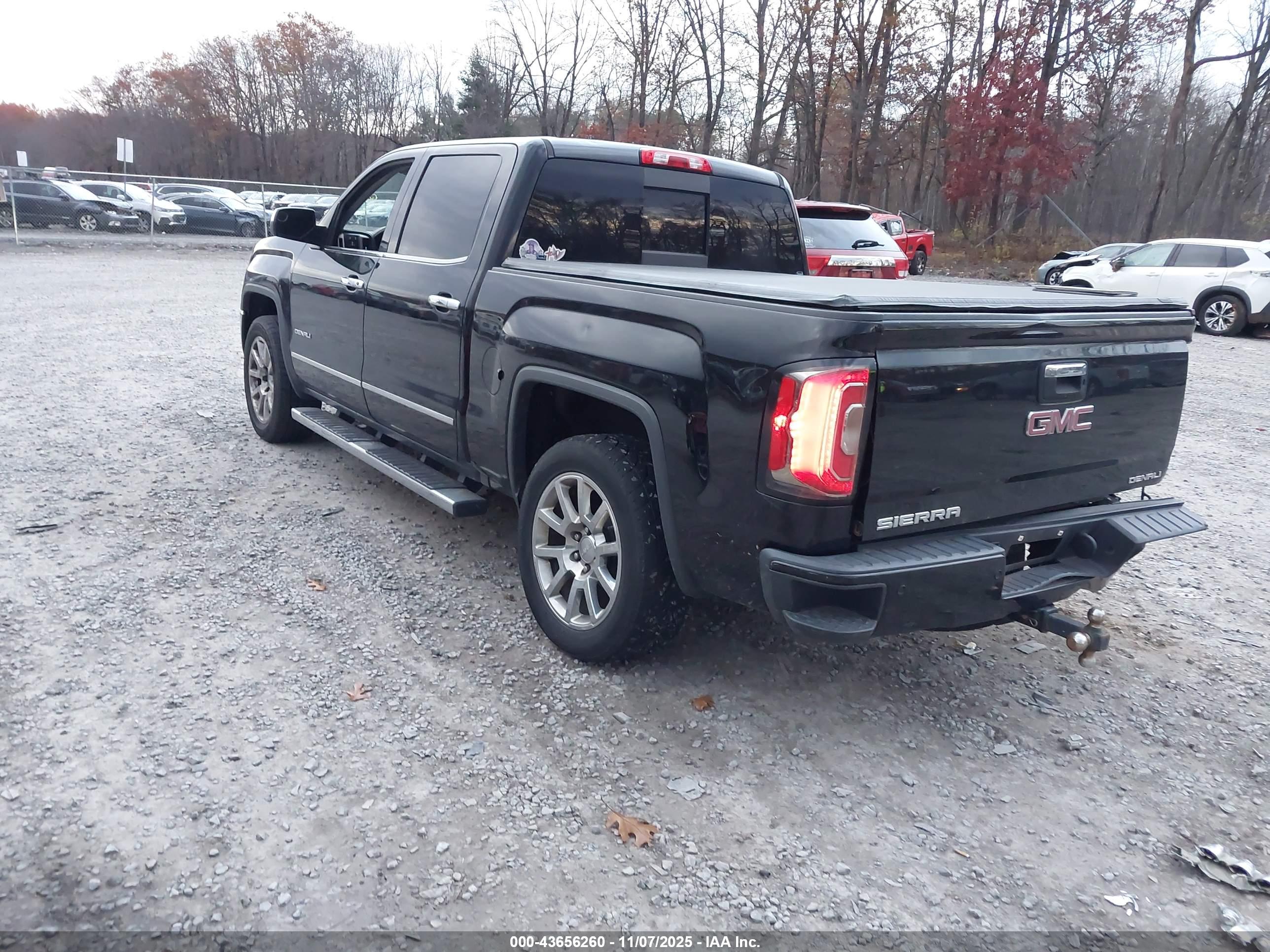 GMC SIERRA image 3
