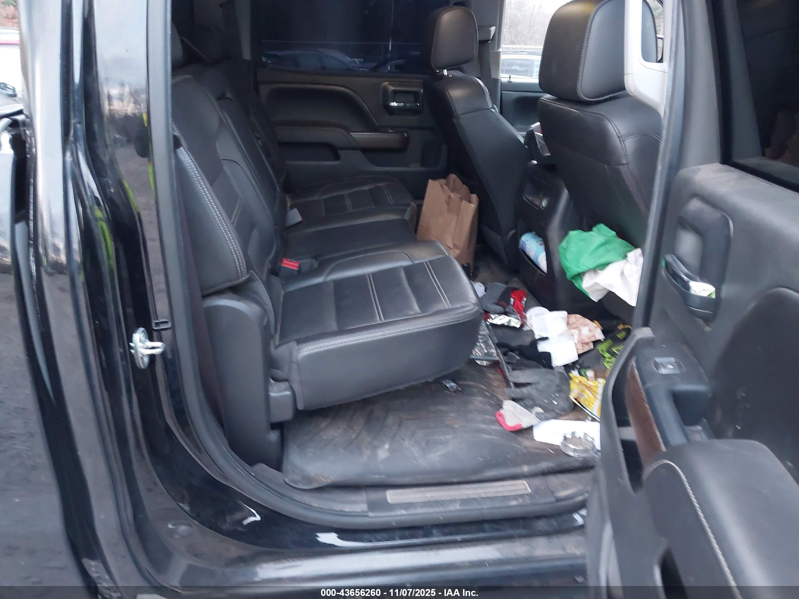 GMC SIERRA image 8