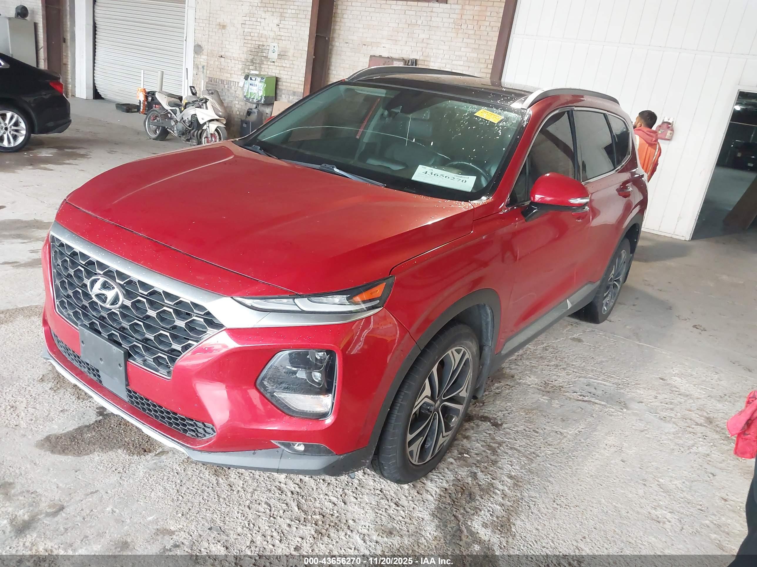 HYUNDAI SANTA image 2