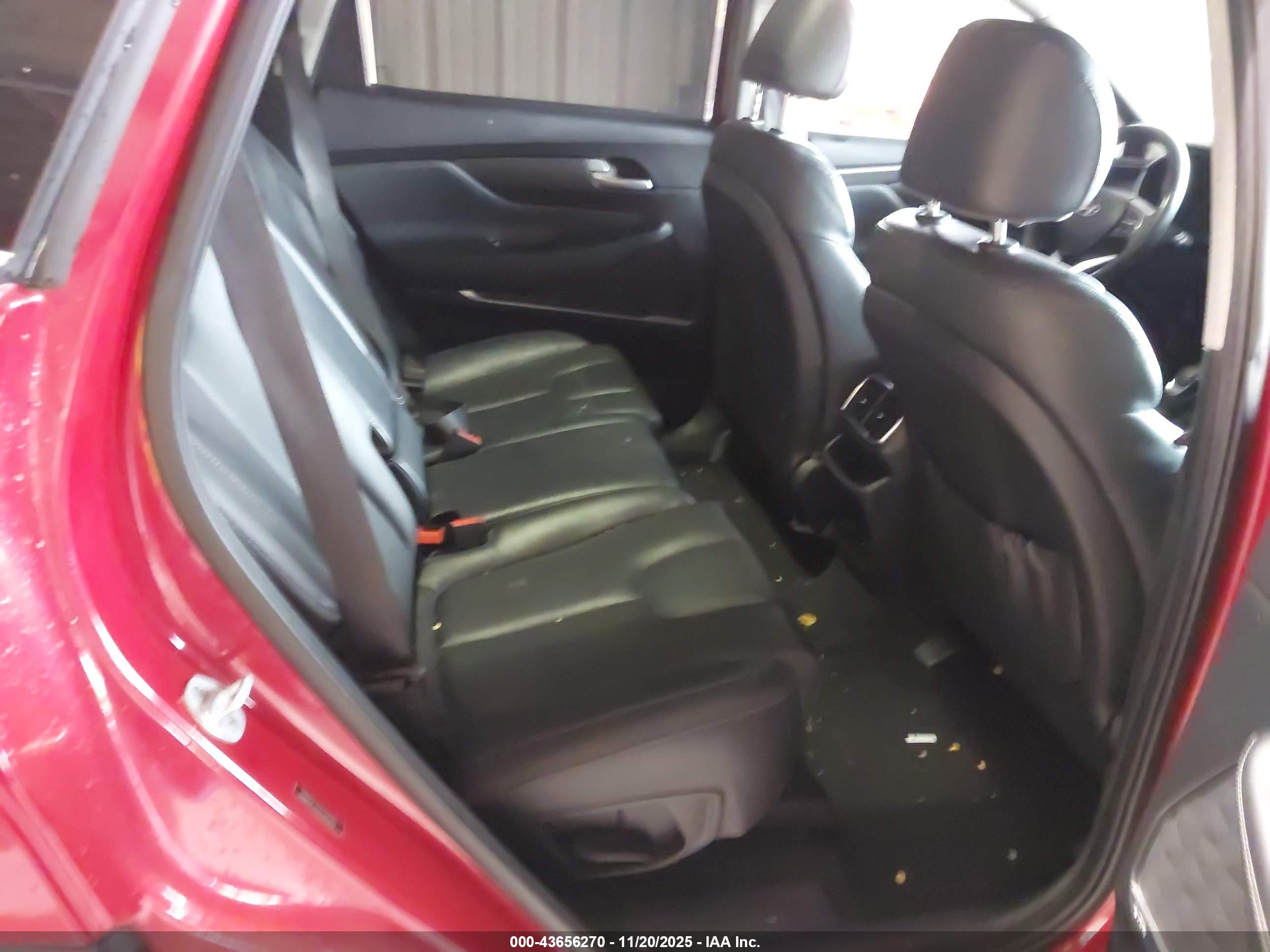 HYUNDAI SANTA image 8