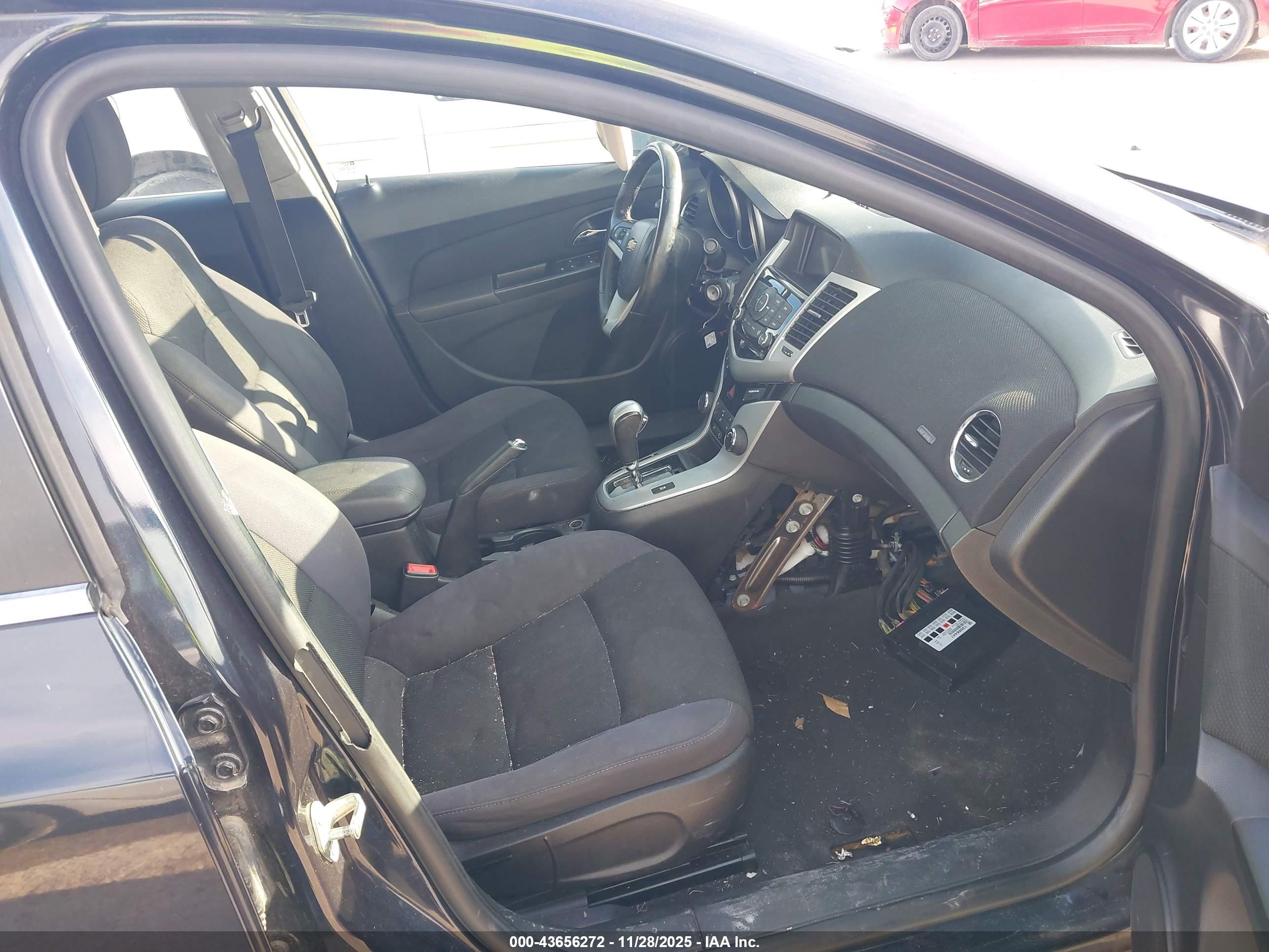 CHEVROLET CRUZE image 5