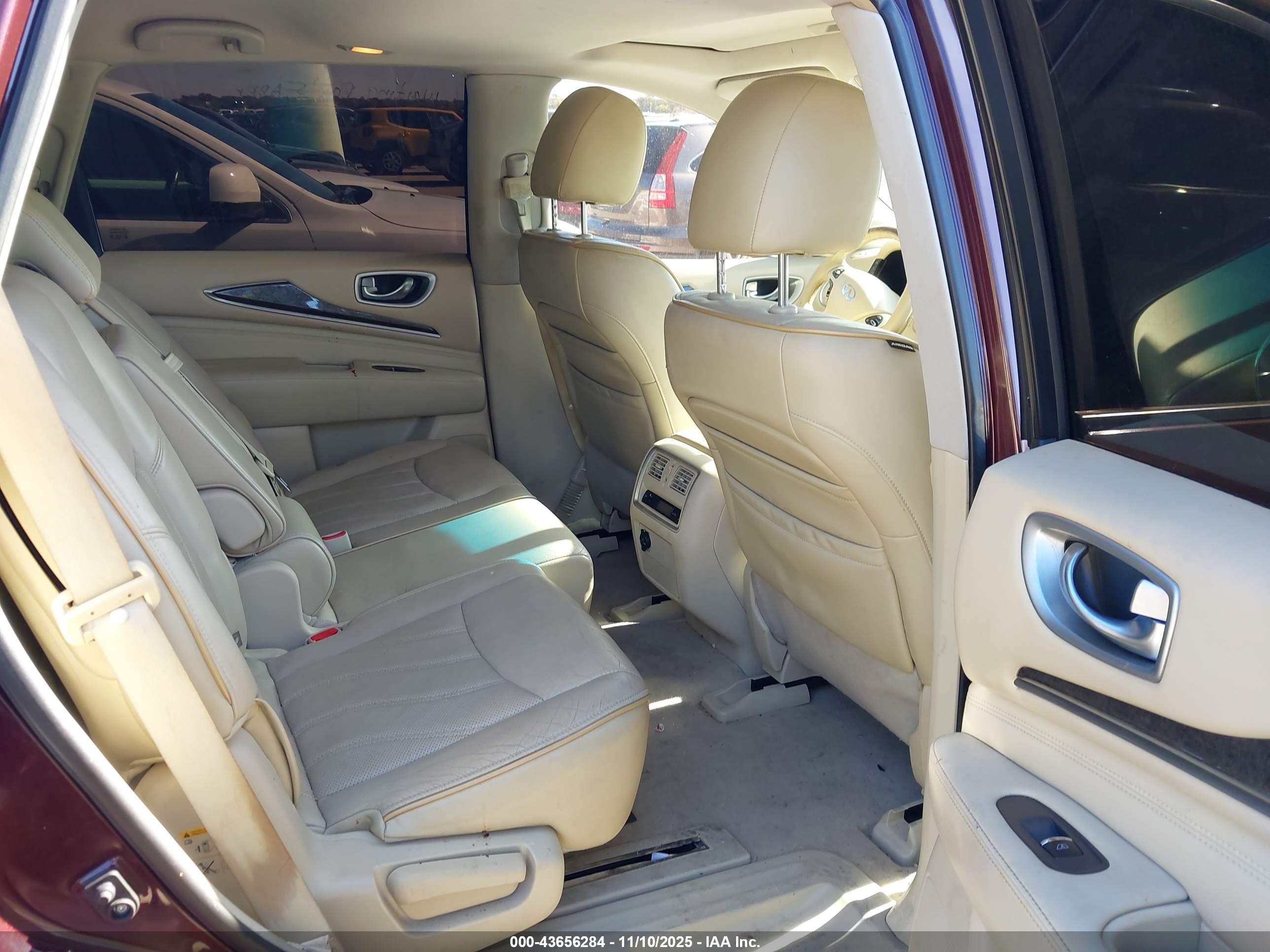 INFINITI QX60 image 8