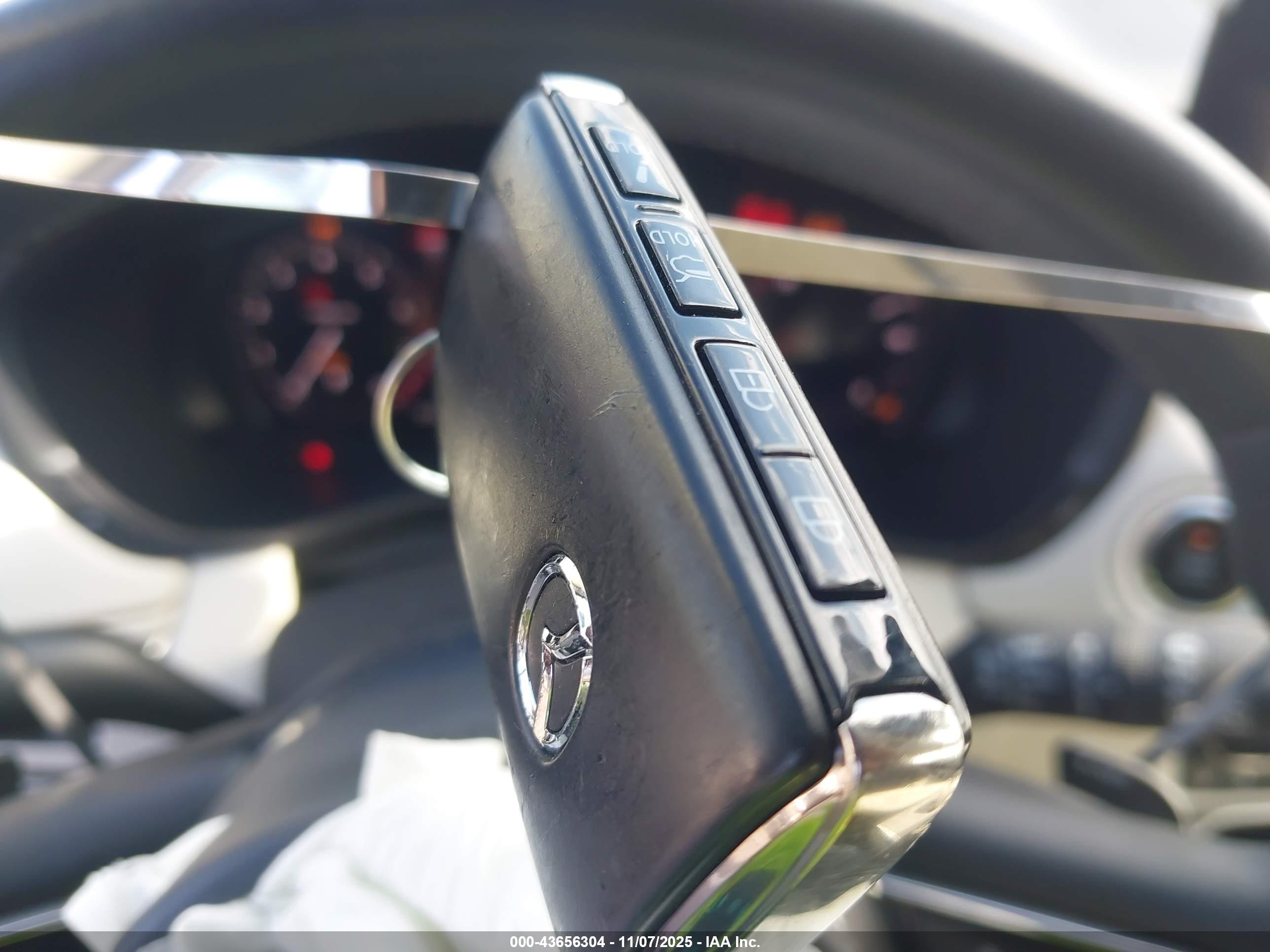 MAZDA CX-90 image 11