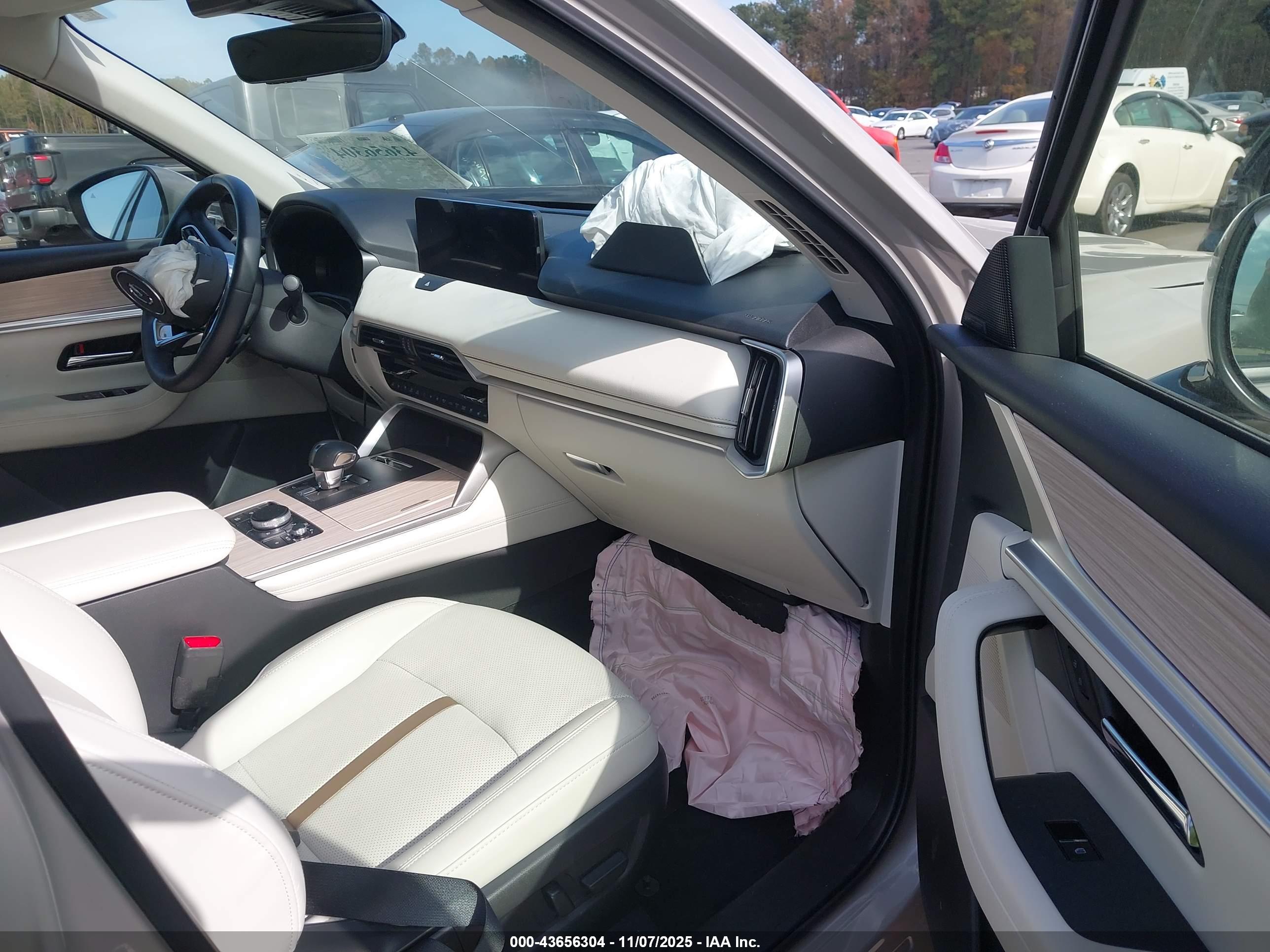MAZDA CX-90 image 5