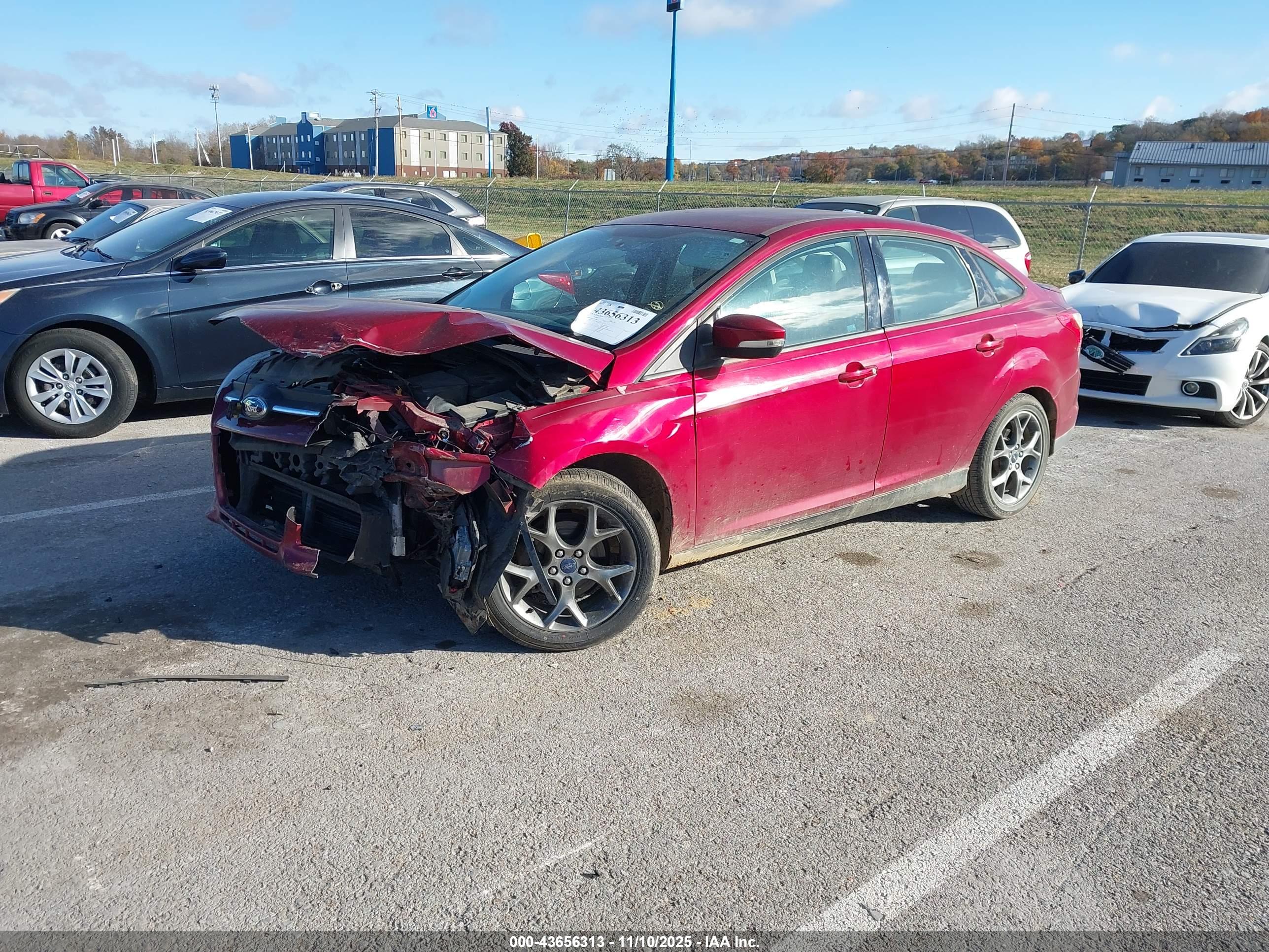 FORD FOCUS image 2