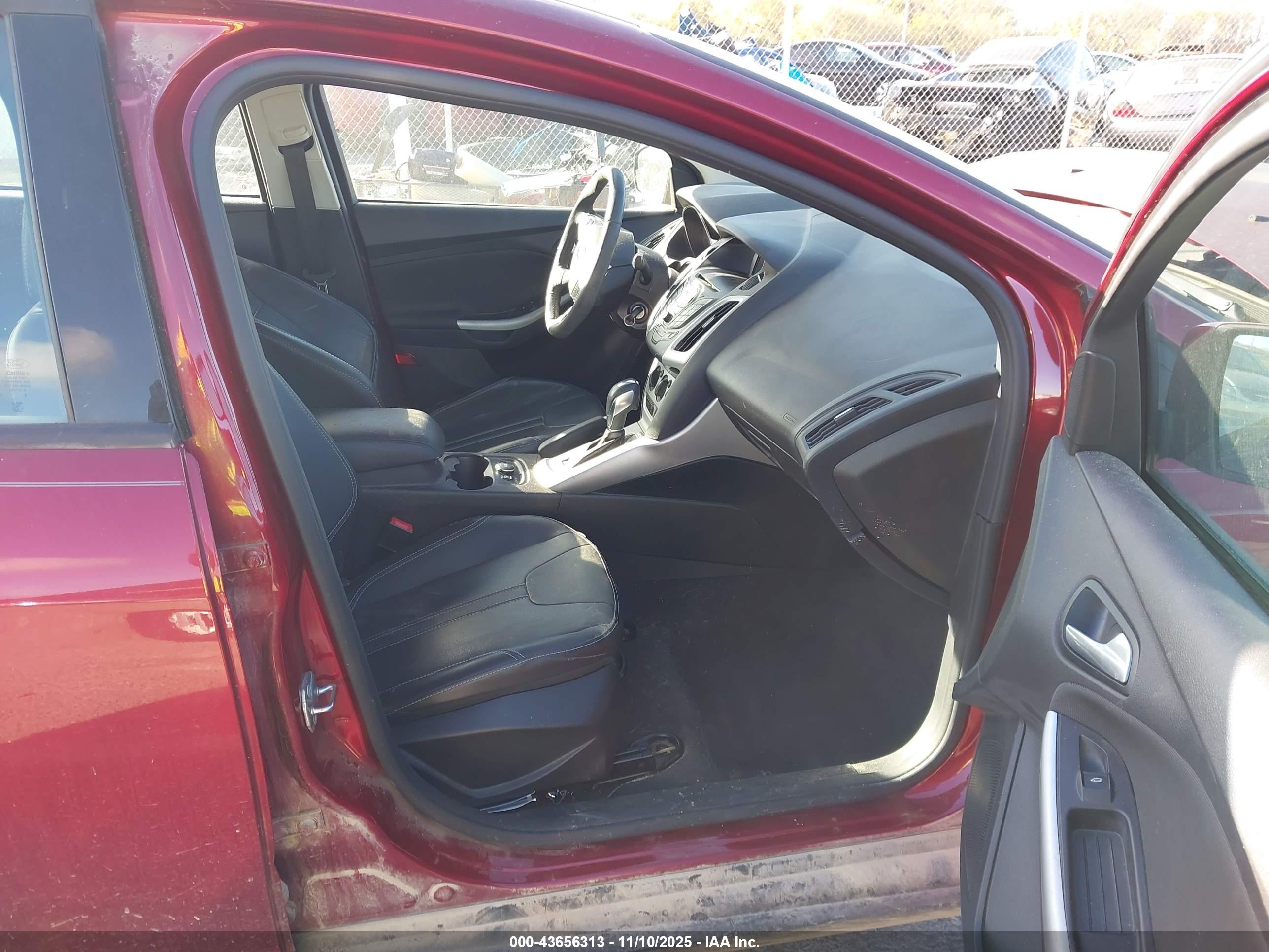 FORD FOCUS image 5