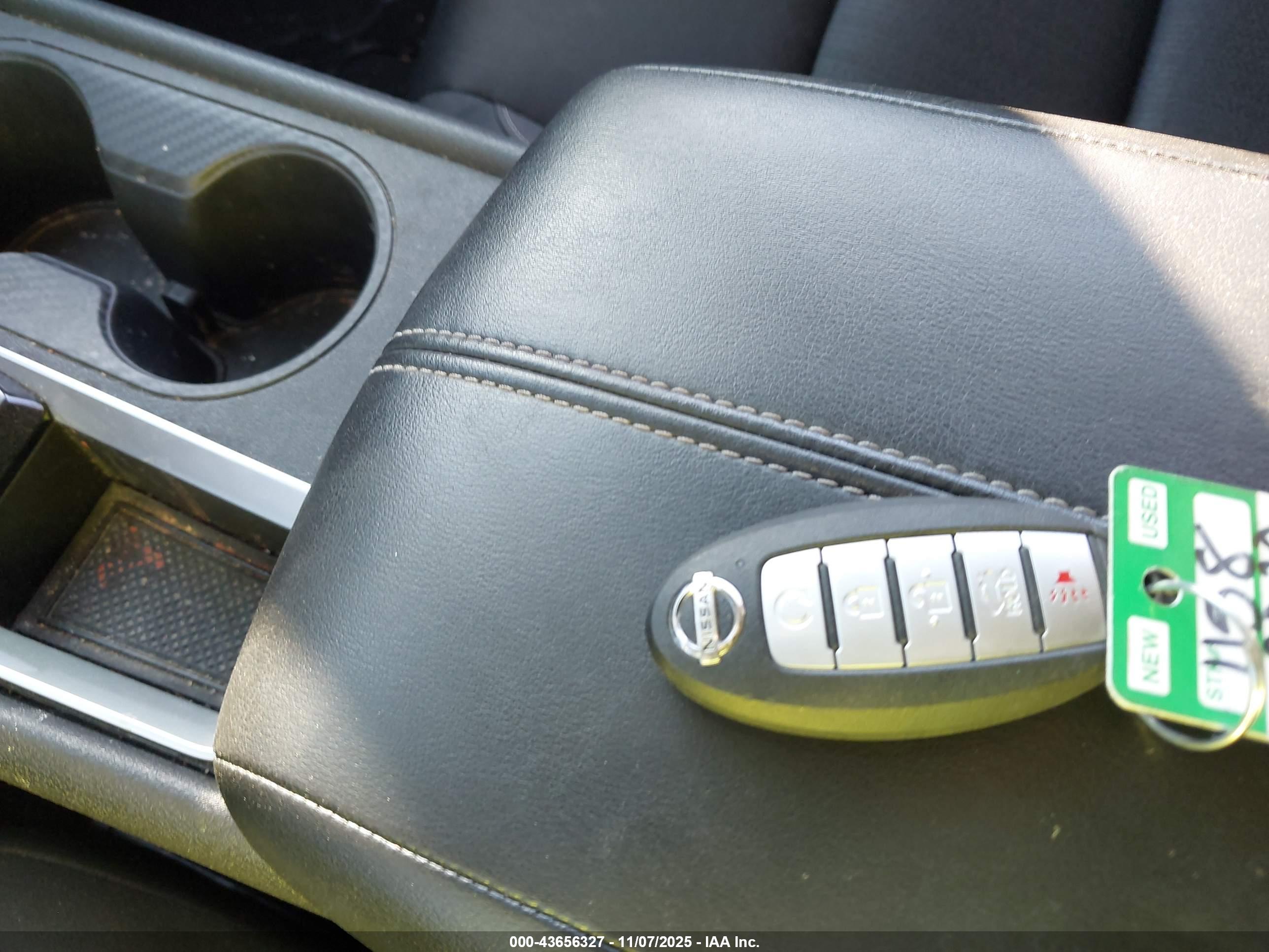 NISSAN ALTIMA image 11