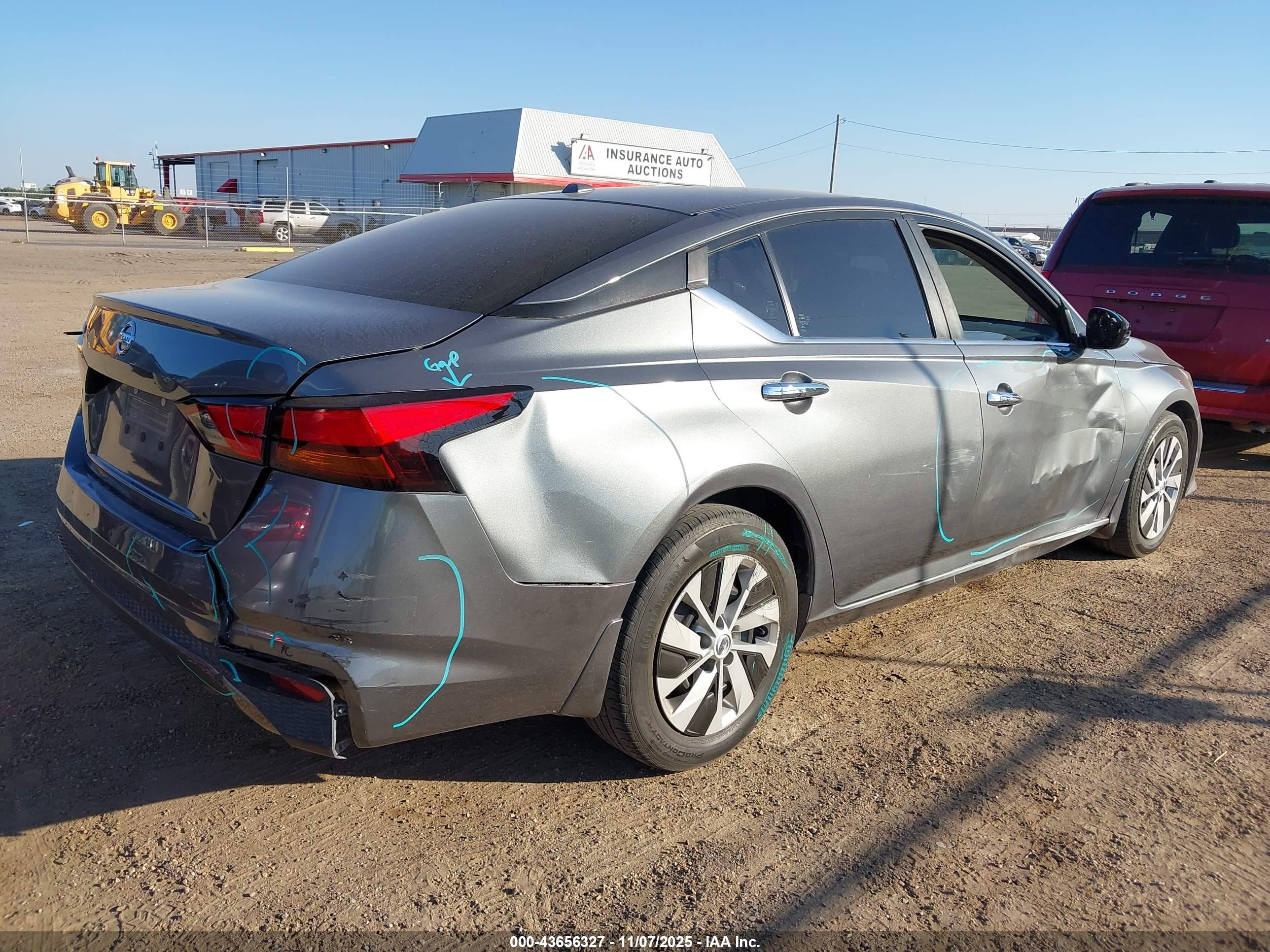 NISSAN ALTIMA image 4