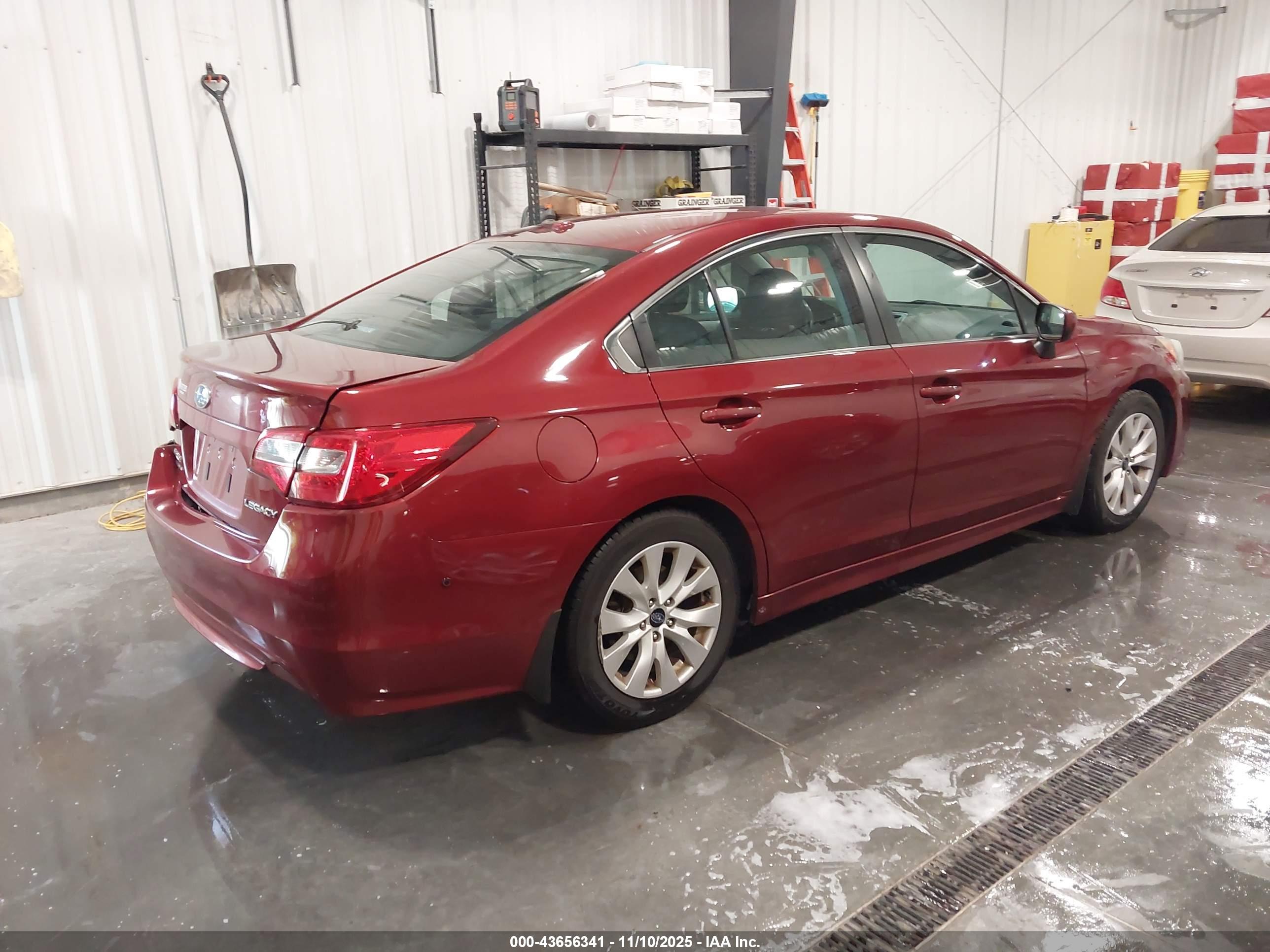 SUBARU LEGACY image 4