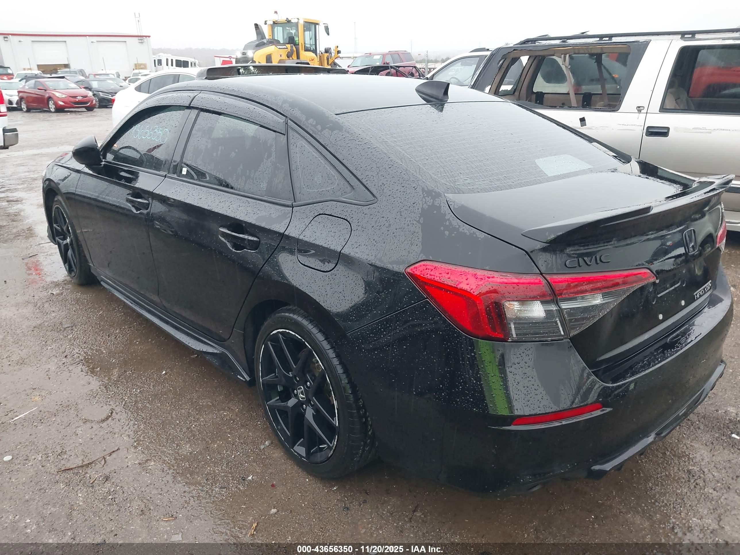 HONDA CIVIC image 3