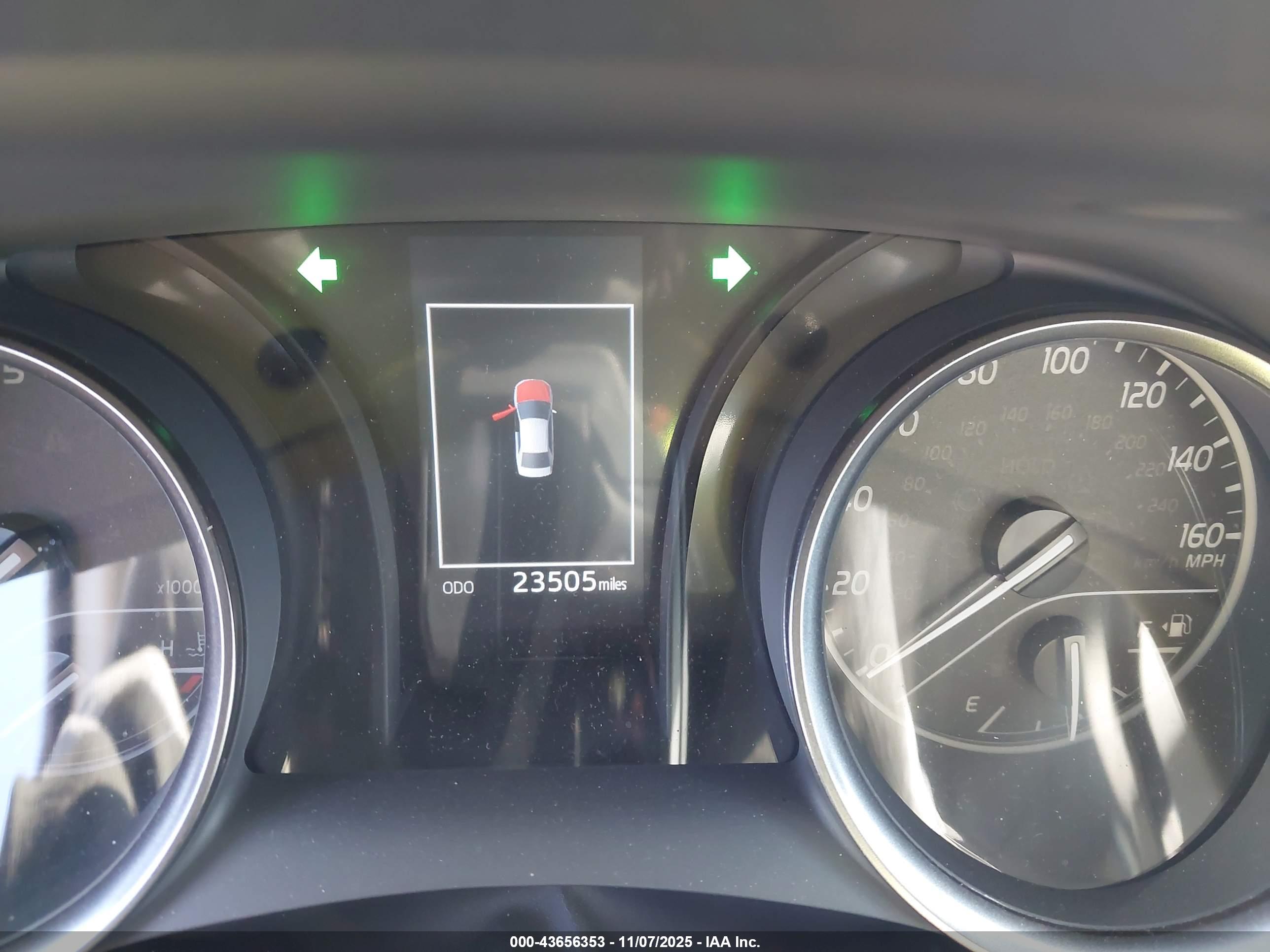 TOYOTA CAMRY image 7